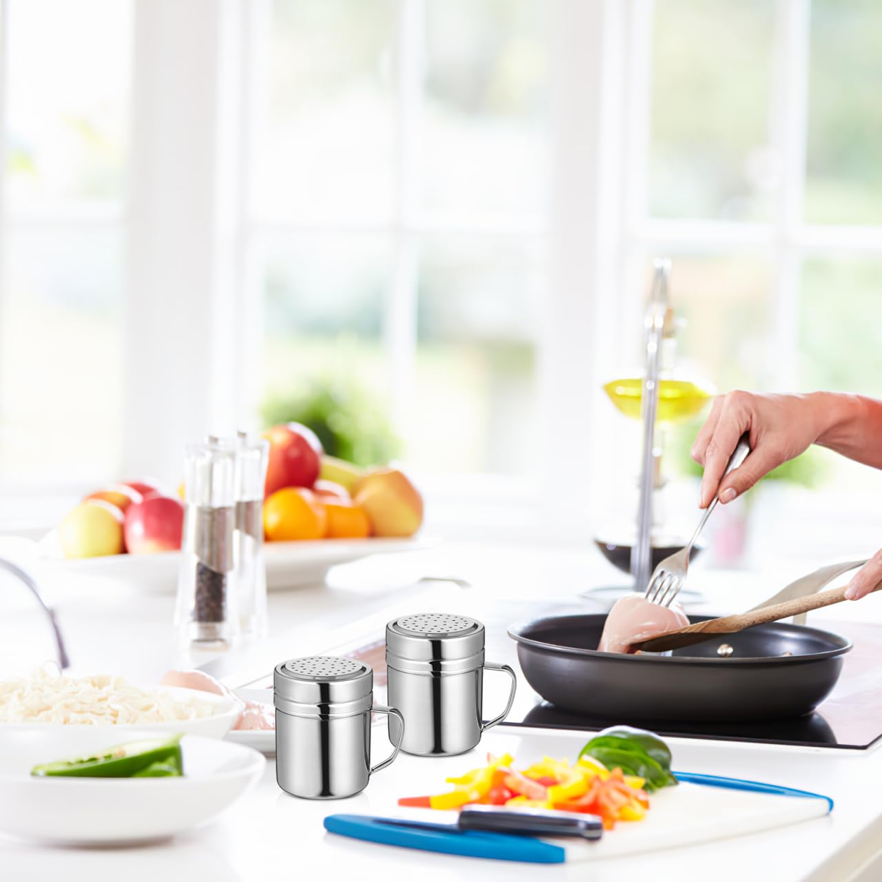 Stainless Steel Salt and Pepper Shakers: 2Pcs Set Metal Spice Seasoning Dredge Dispenser with Handle, Powder Sugar Flour Container for Kitchen Cooking