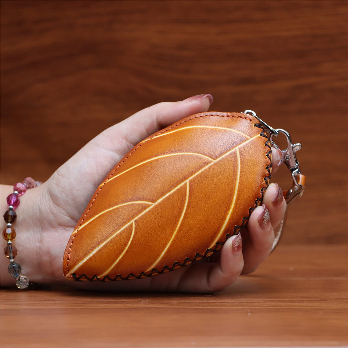 Fanyixuan Ladies Leaf Ladybug Leather Coin Purse Can Put Coin Clutch Bag Handmade Leather Creative Key Case (Yellow)