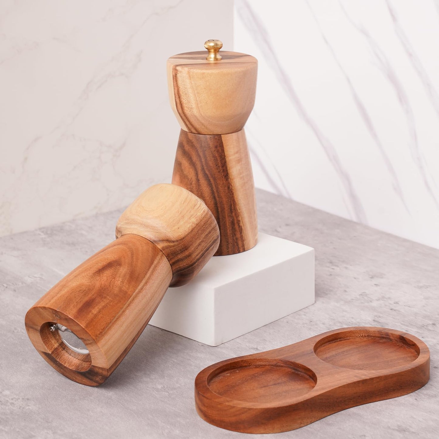 DeroTeno Salt and Pepper Grinder Set with Tray, Adjustable Ceramic Grinder Salt Mill, Stainless Steel Grinder Pepper Mill, Acacia Wood, 5 inch /14cm Height, Bottom Dia 2.36inch/6cm (Tray is Included)