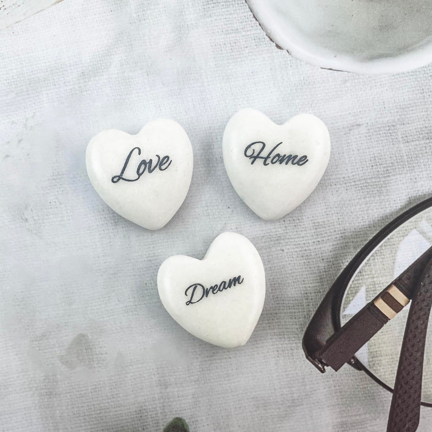 24pcs Inspirational Rocks with Words,Heart Affirmation Stones for Family and Friends as Gifts, Encouragement Stones for Home, Garden, Office Decor,1.18''Each