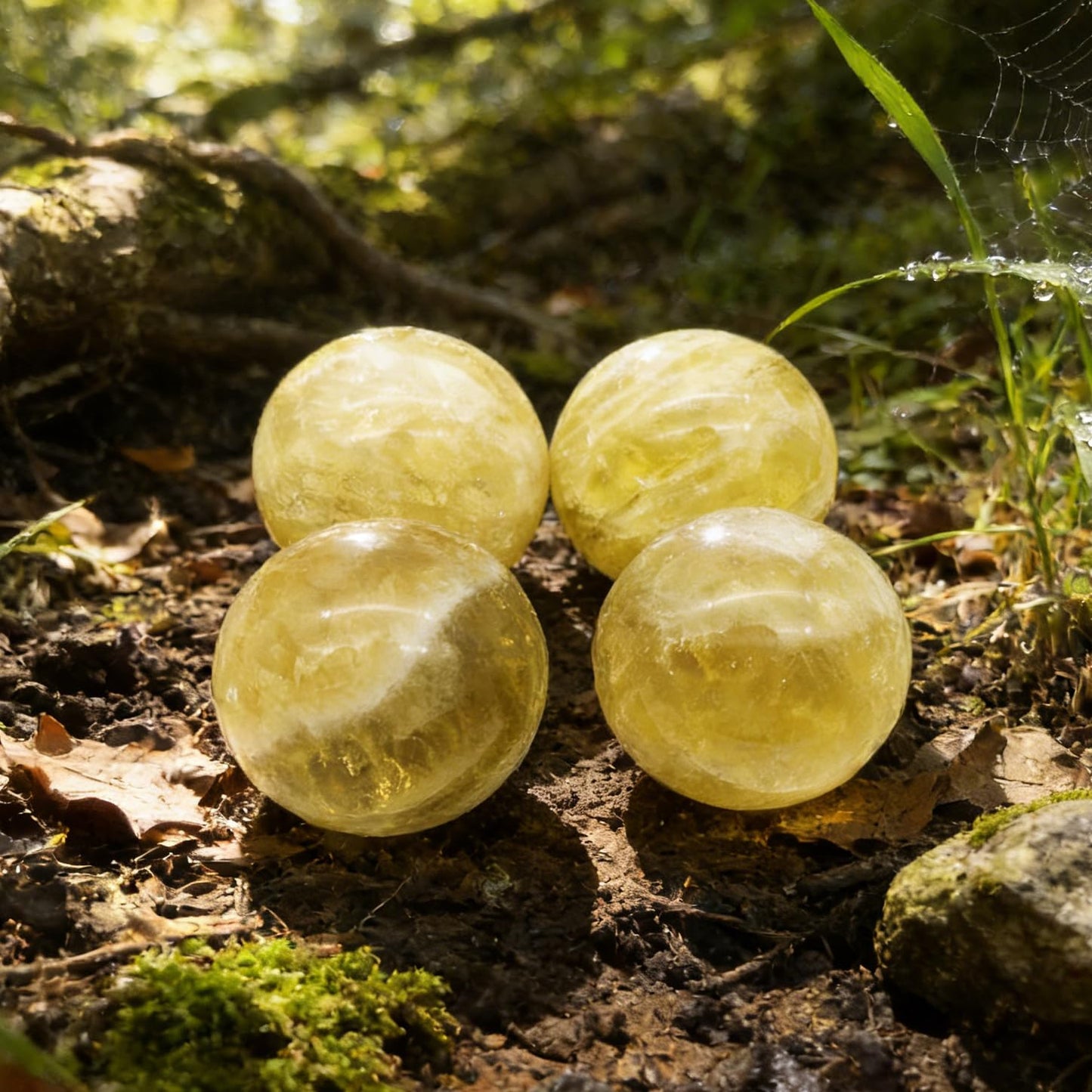 AierCrystal Natural Stone Crystal Sphere Feng Shui Home Decoration Ball Positive Energy Scrying Orb for Meditation Tool for Spiritual Space Purification Globe Diameter 5-6cm Citrine Sphere