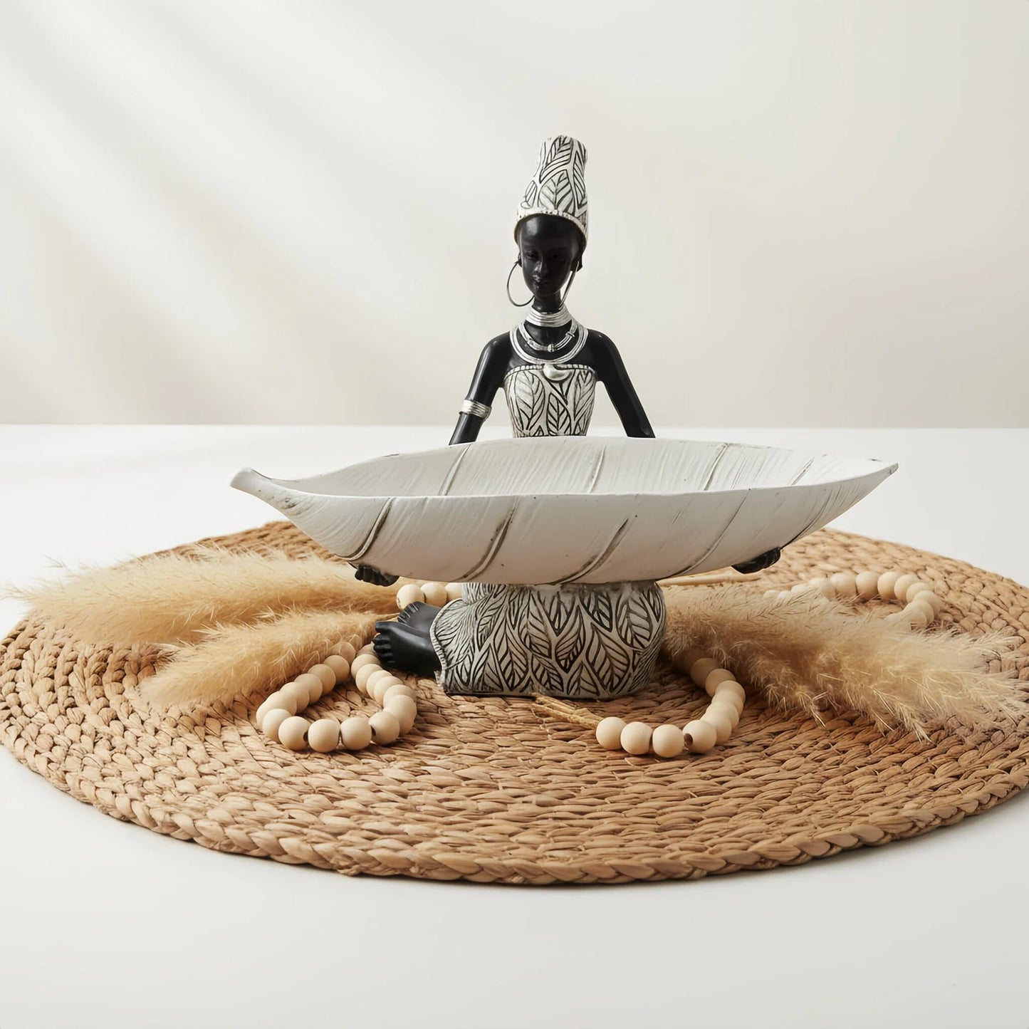 Lescafita African Woman Resin Tray Figurine, White Leaf Decorative Bowl Sculpture, Boho Tribal Art Statue for Jewelry Storage and Home Decor