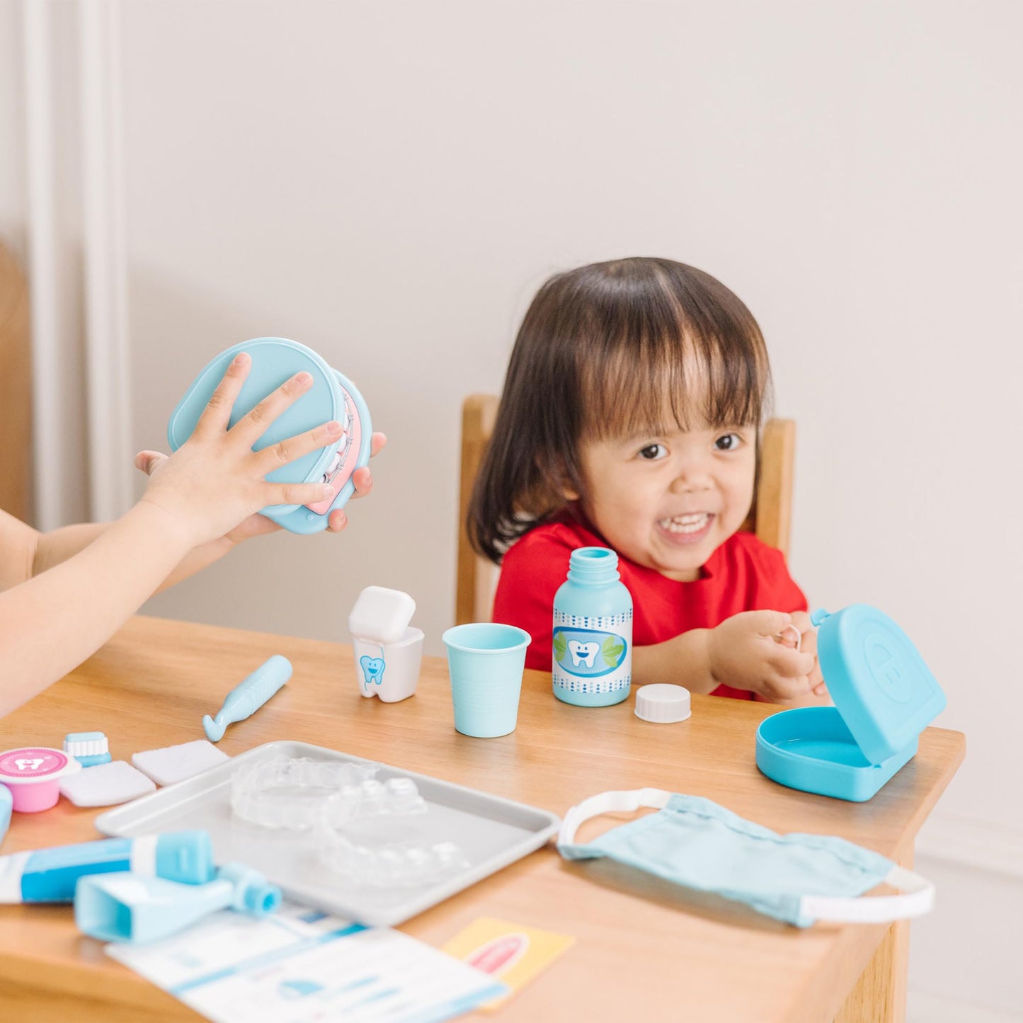 Melissa & Doug Super Smile Dentist Kit for Kids Role Play for 3+ | Dentist Toys for Kids | Educational Toys for 3 Year Old Boys | Montessori Toys