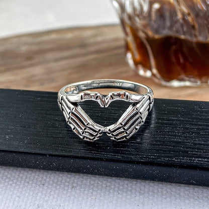 FORUBUS Retro Skull Hand Heart Ring Gothic Style Love Heart Gesture Skeleton Hand Ring for Rock Biker Halloween Trick Costume Jewelry-8