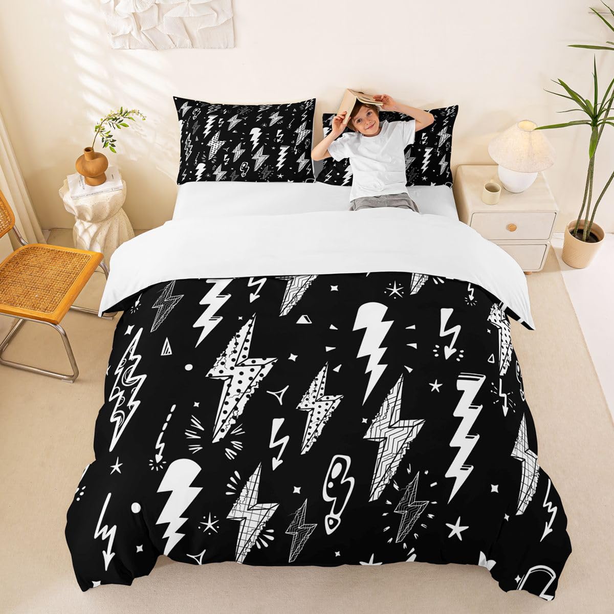 Homewish Lightning Duvet Cover Set Hand Drawn Doodle Lightning Bolt Bedding Set 3pcs for Kids Boys Thunderbolts Comforter Cover Microfiber Bedspread Cover with 2 Pillow Cases(No Comforter) King Size