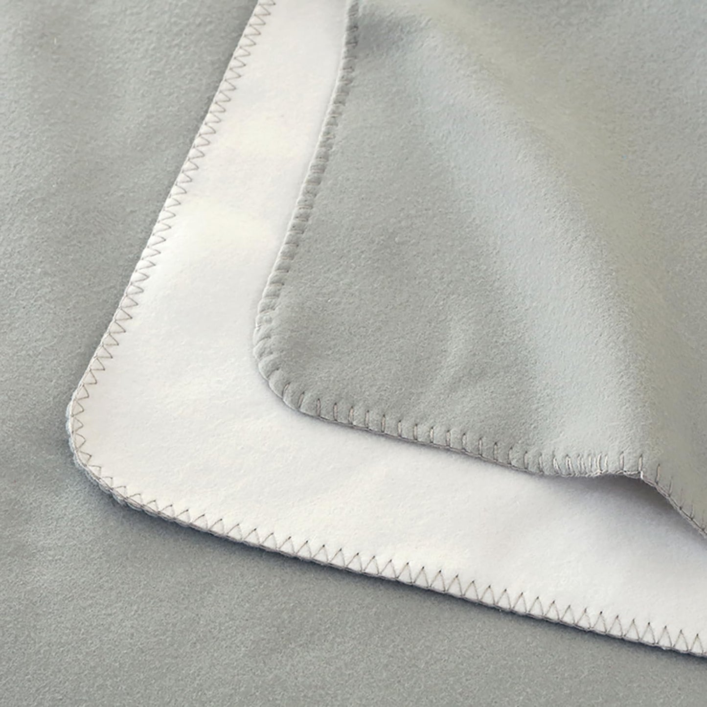 DCSKY Double Sided Cashmere Blanket, Throw Blanket for Couch, Home Decoration Bed Blanket (Grey/White 60''x80'')