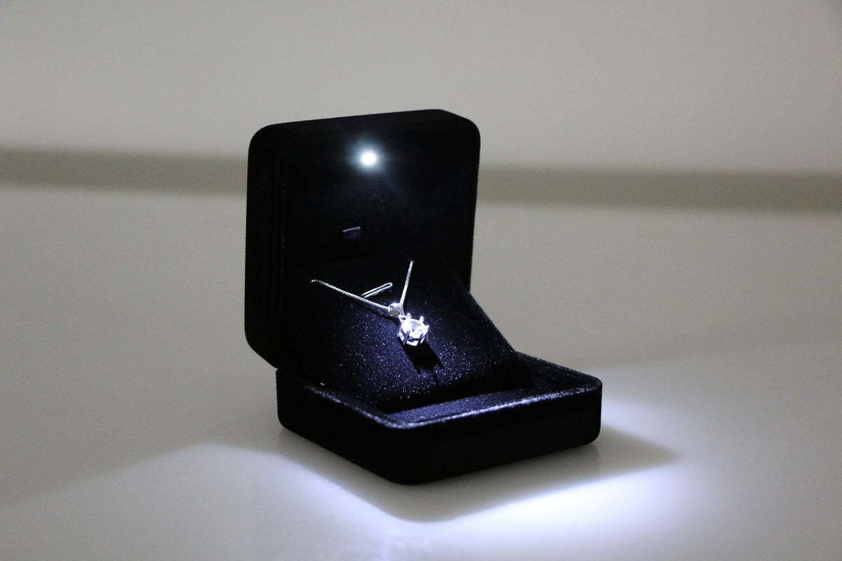 Omeet Velvet Metal Glossy with LED Pendant Box Necklace Box Couple Bracelet Box Jewelry Gift Box Case for Valentine's Day Anniversary Wedding Engagment Christmas - Black
