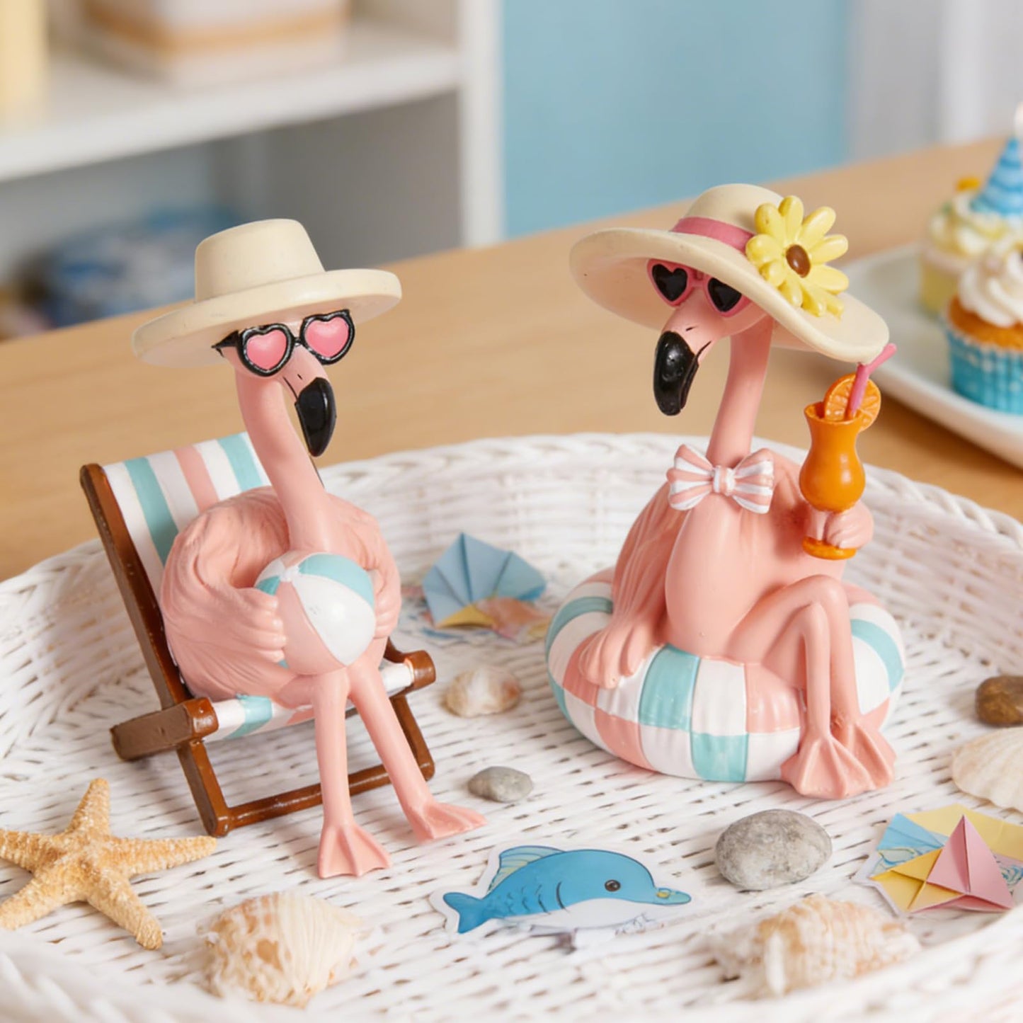 WDS WONDROUS Flamingo Figurines 2Pcs, Summer Beach Decor, Pink Resin Statues with Pool Float & Beach Chair, Tropical Vacation Tabletop Gifts for Women Desk Holiday Decoration