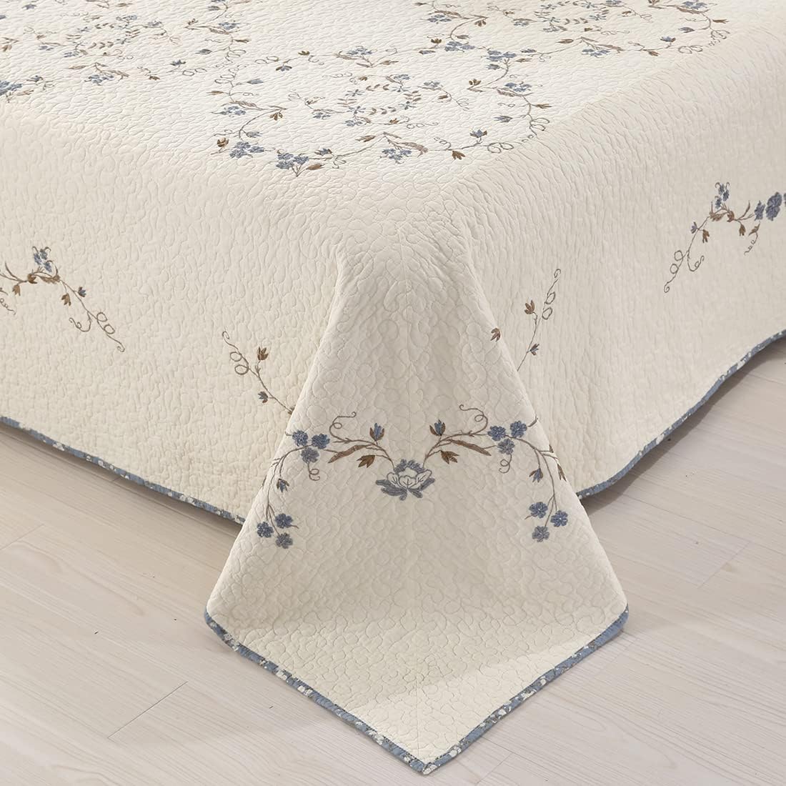 vctops 3-Piece 100% Cotton Bedspread Coverlet Set Twin Size Elegant Floral Embroidered Reversible Patchwork 1 Quilt and 2 Pillow Shams (Flower B,Twin)