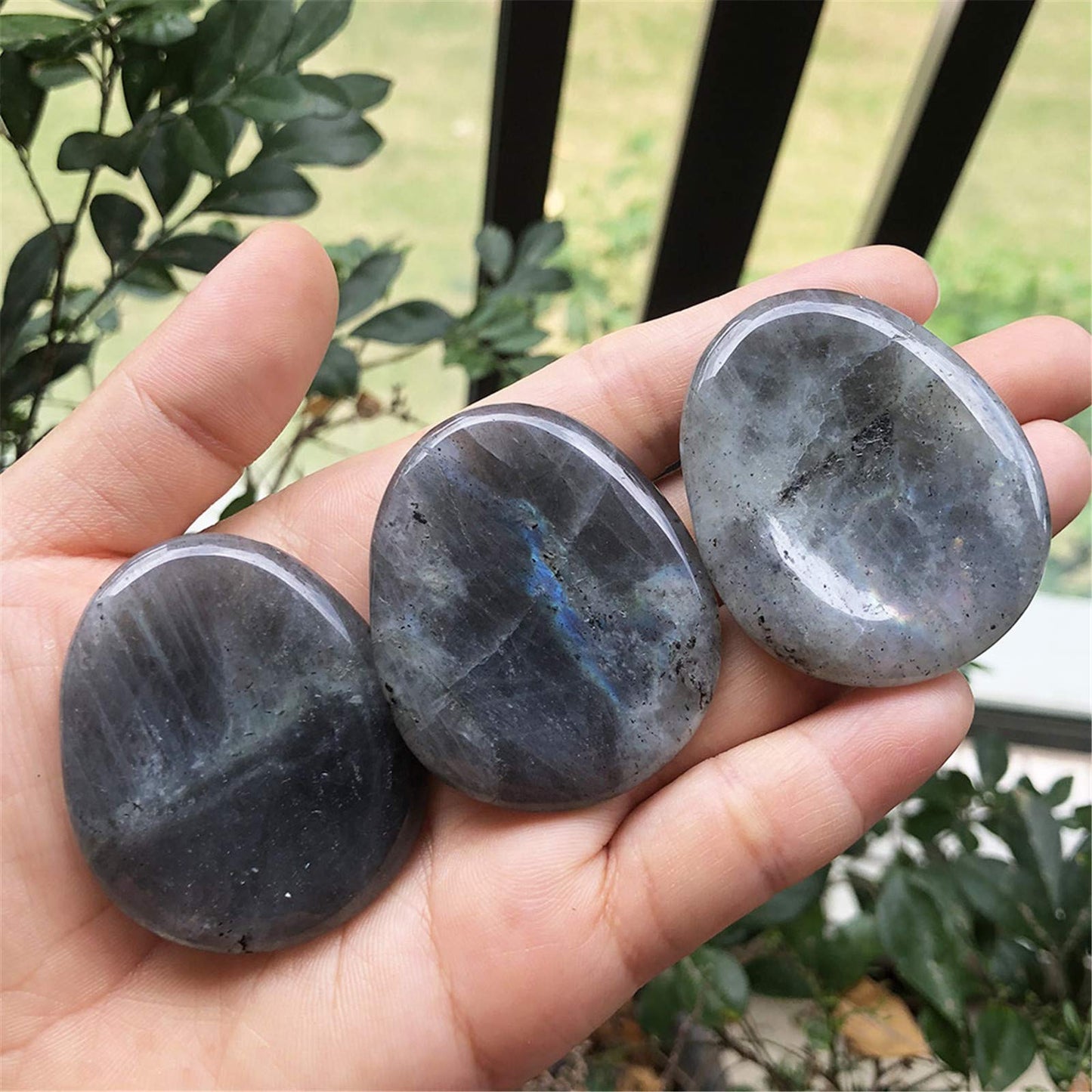 Fekuar Natural Moonstone Crystal Thumb Worry Stone, Hand Carved Healing Crystal Teardrop Pocket Worry Stones for Anxiety Stress Relief Meditation