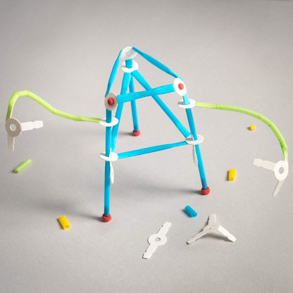 Strawbees Creature Creator Kit - Educational Connecting Toys for Makers & Families, Building Toy Toolbox with Straws and Connectors for Creative STEM Exploration in Schools & Home Learning