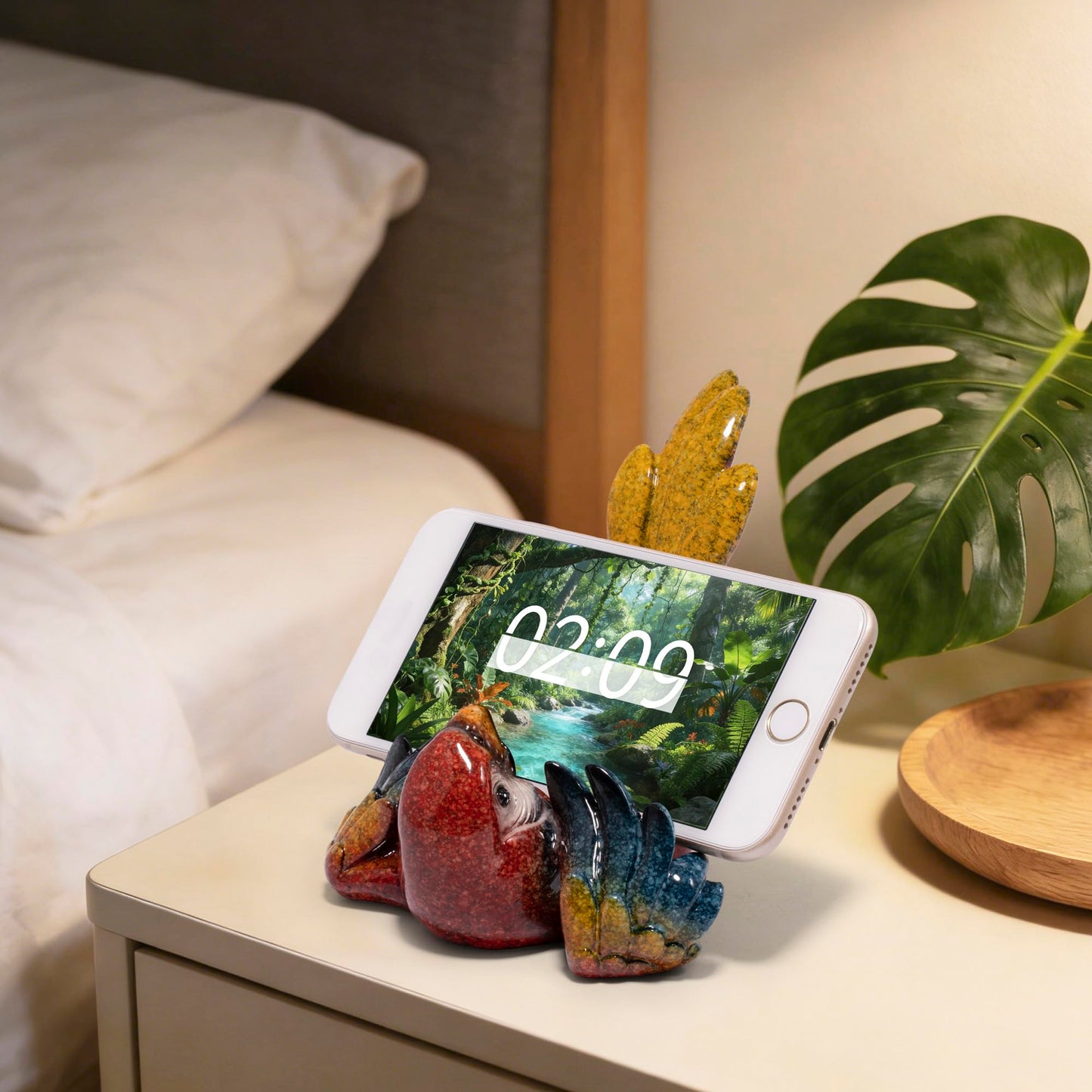 Hodao Cute Parrot Phone Stand Holder for Desk – Ocean & Animal Figurine Phone Holder Decoration Unique Gift for Friends, Family, Office & Home Decor (Red-Parrot)
