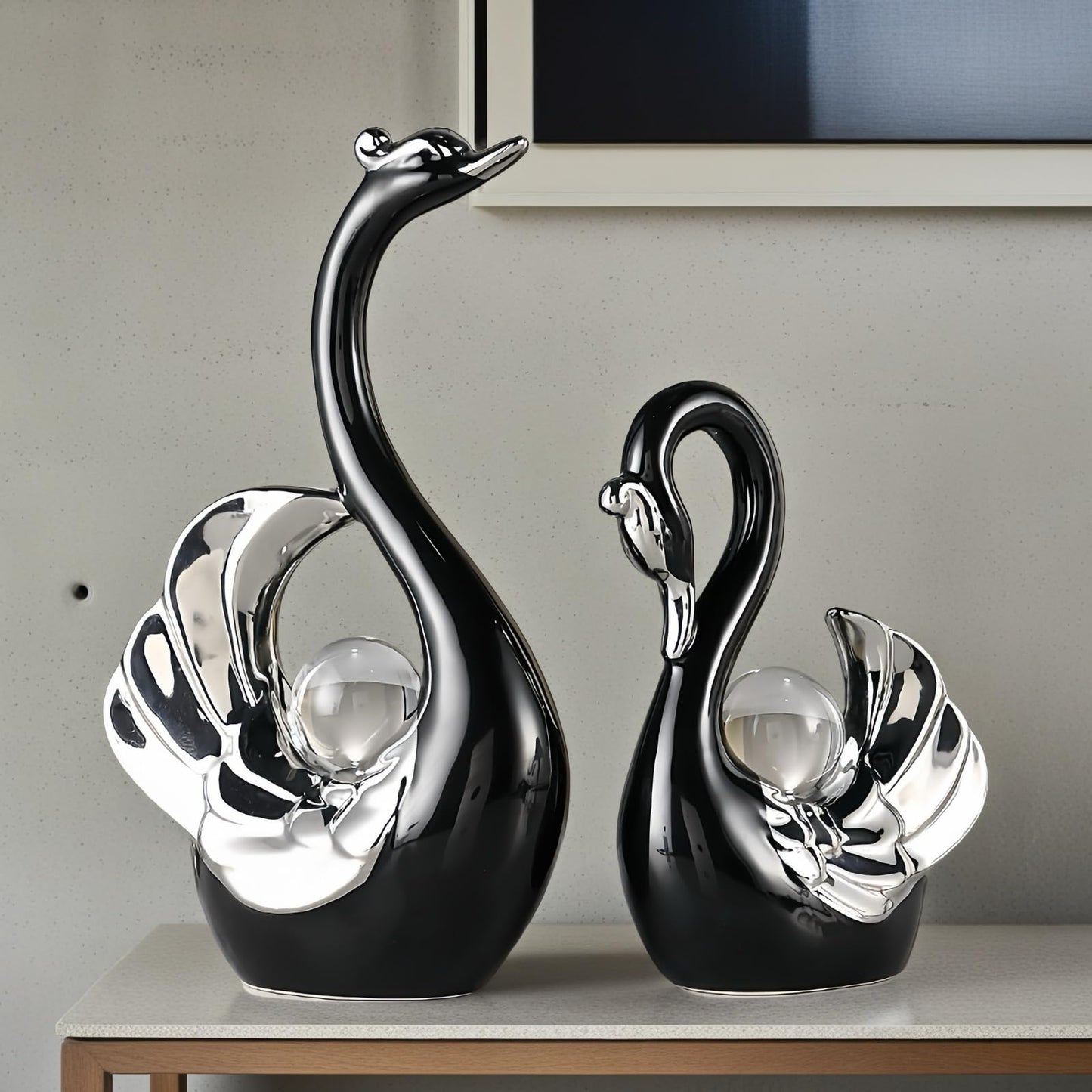 XINDAM A Pair of Swan Figurines Swans Statue with Crystal Ball Model Home Office Display Decorative Craft Living Room Decor (Black)