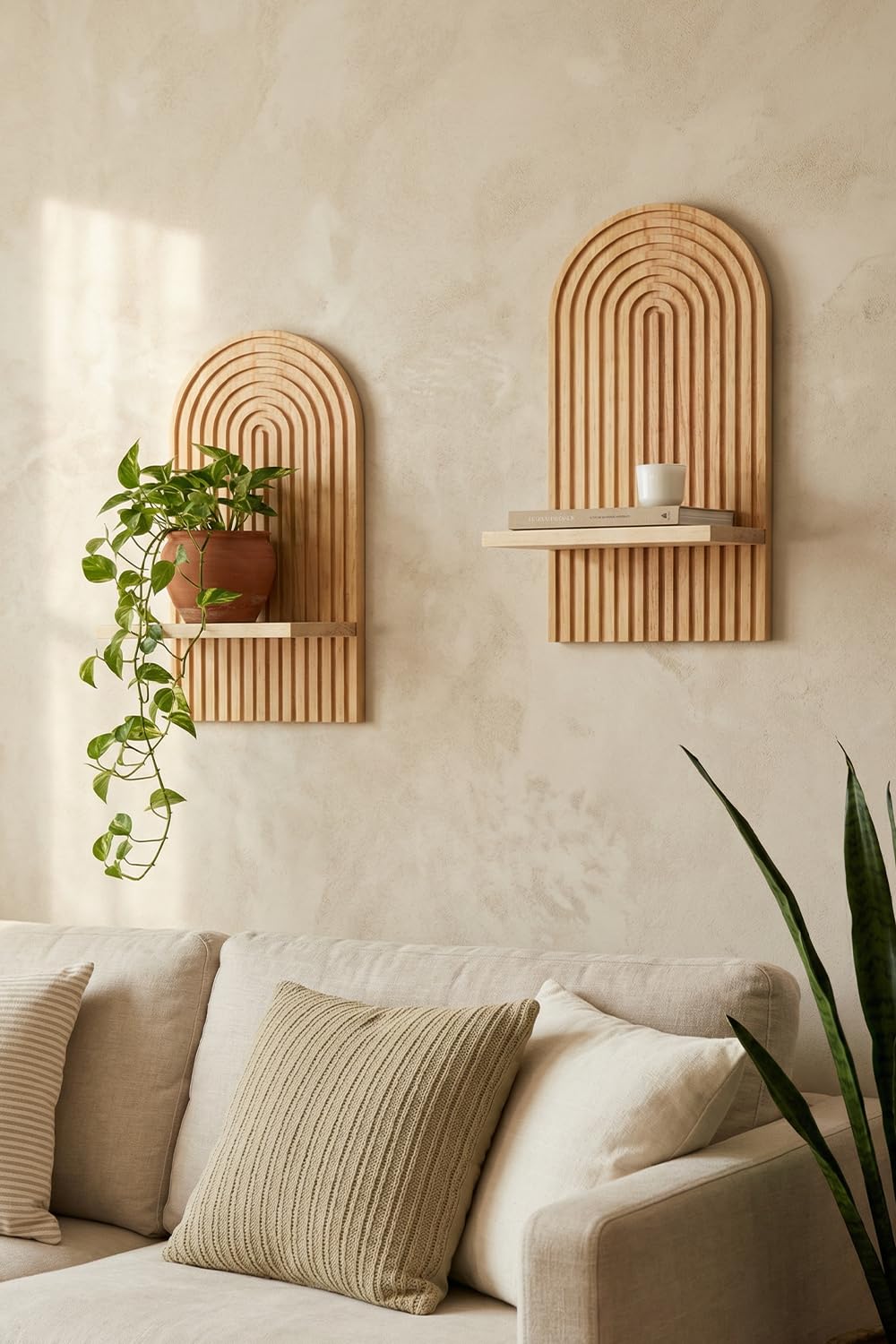 KMUXXIN Boho Wall Shelf, 14" MCM Arched Decorative Floating Shelves, Wooden Round Shelf for Plants, Entryway, Bathroom & Bedroom, Natural Oak