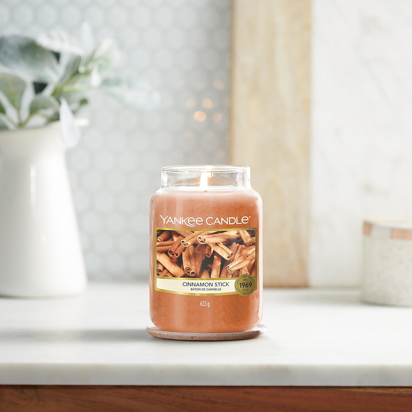 Yankee Candle Scented Candle | Cinnamon Stick Large Jar Candle | Long Burning Candles: up to 150 Hours for Women