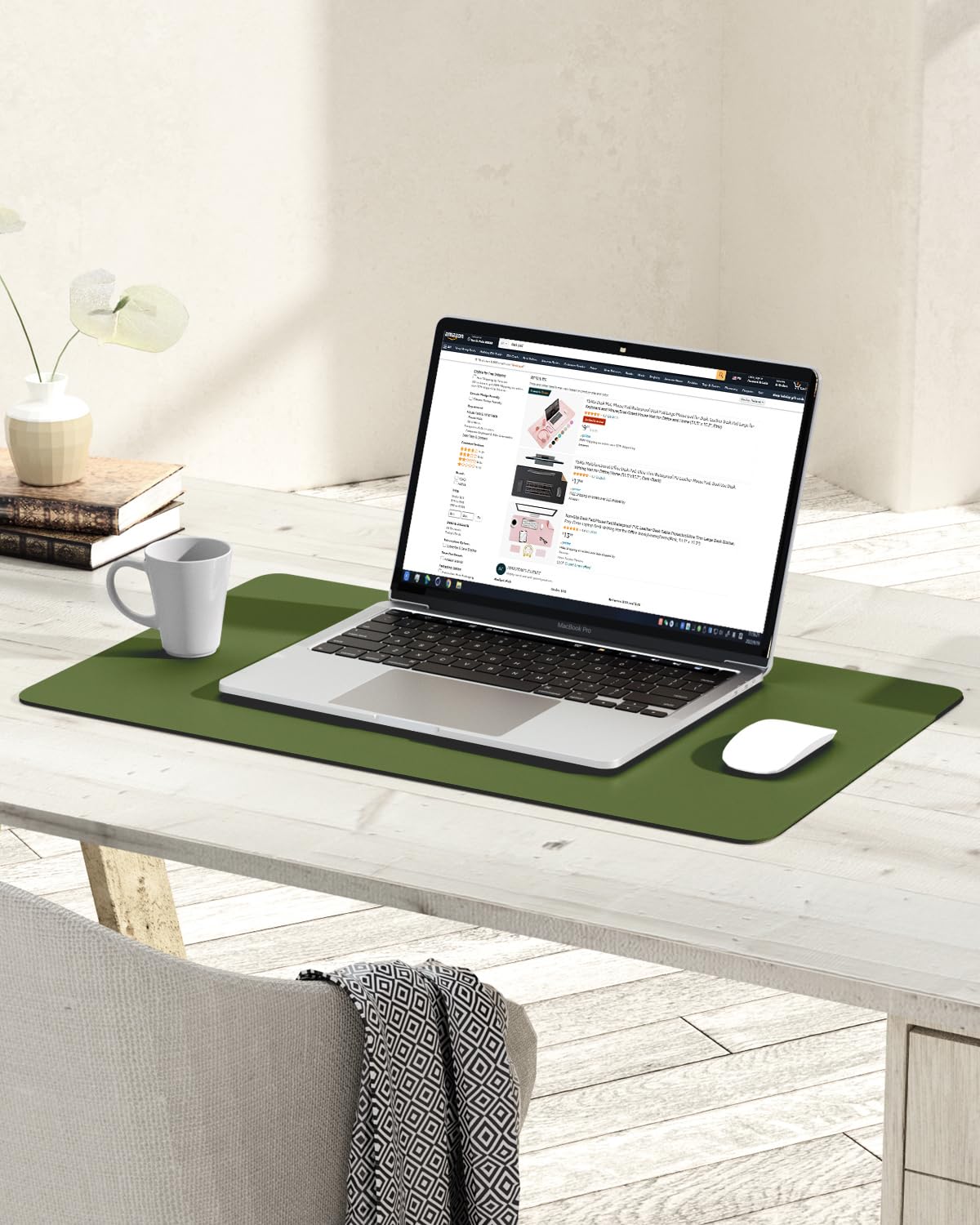 YSAGi Non-Slip Desk Pad, Waterproof PVC Leather Desk Table Protector, Ultra Thin Large Mouse Pad, Easy Clean Laptop Desk Writing Mat for Office Work/Home/Decor (60 x 35 cm, Grass Green)