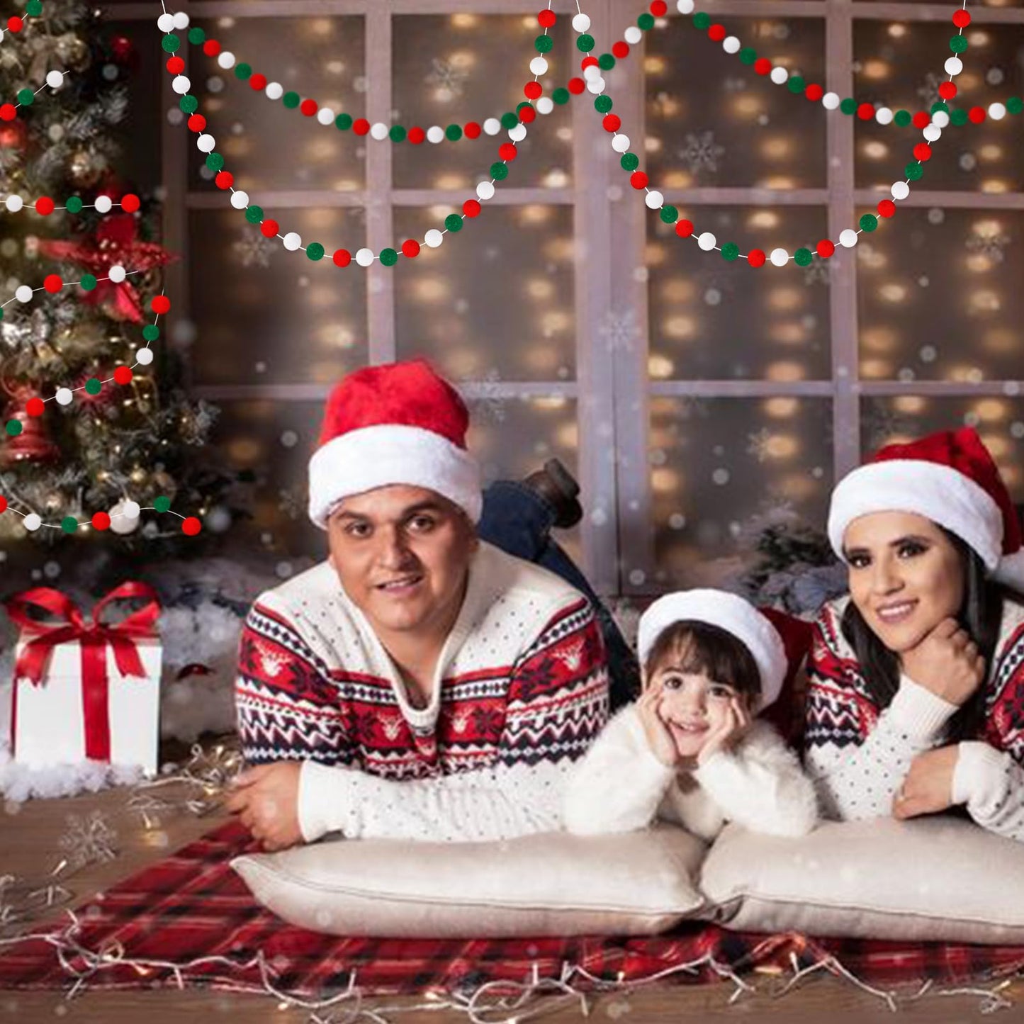 GCQQ Christmas Garlands 1.2" Large Pom Pom Garland Boho Decor 16.4FT Red Green White 60 Felt Ball Garlands for Mantle Christmas Tree Party Decor(1.2"/3cm)
