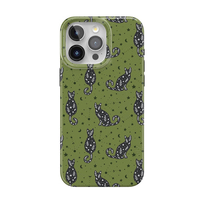 Casely iPhone 15 Pro Max Case | Nantucket Cottage | Blue Hydrangea | Compatible with MagSafe | Classic Ultra Slim Design