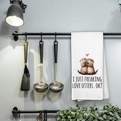 KTYHD Otter Bathroom Gifts Decor Hand Towels - I Just Freaking Love Otters Kitchen Towels, Otter Animal Bathroom Hand Towels, Otters Gifts for Women, Home & Kitchen