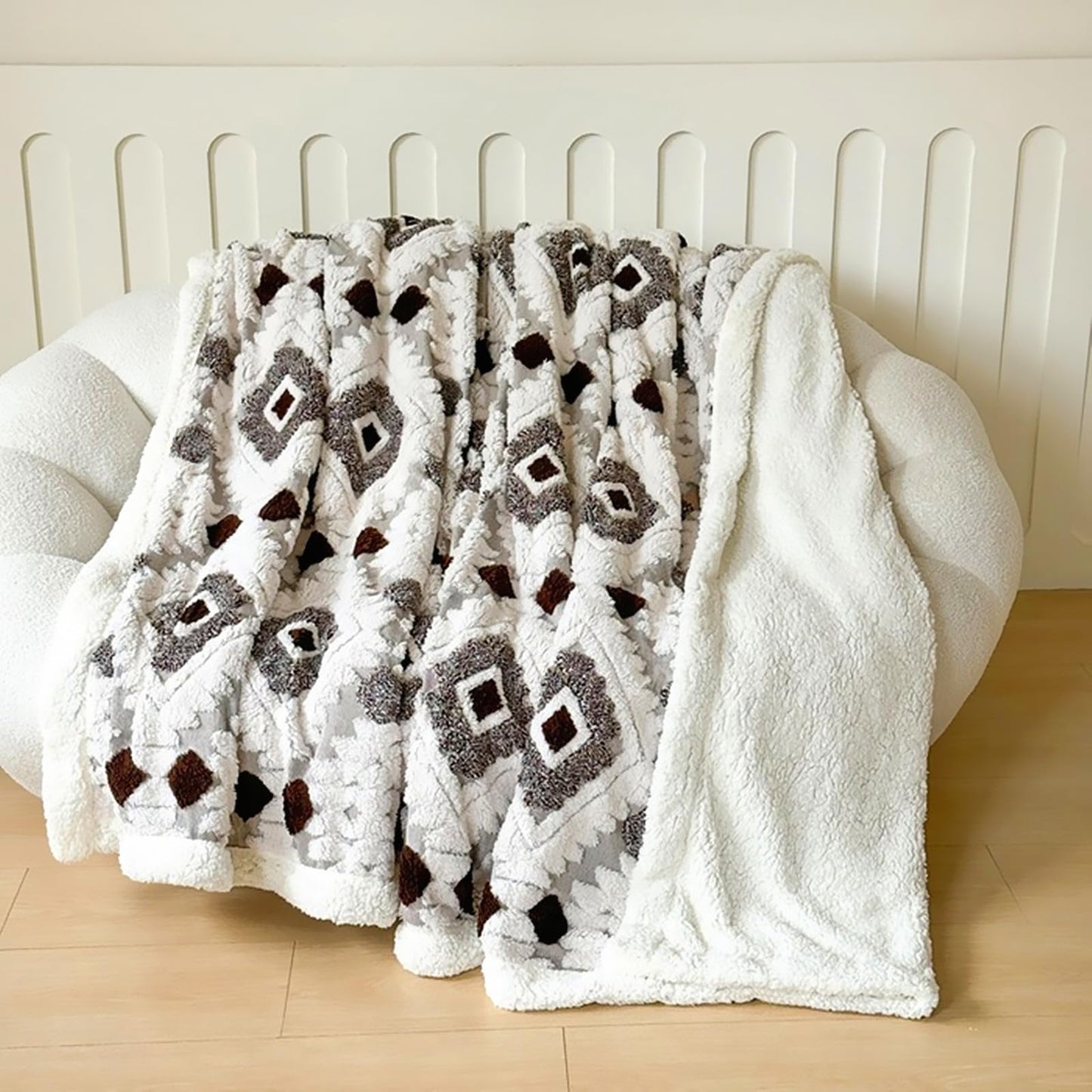 LEVINIS Boho Sherpa Fleece Blanket 80'' × 90'', Ultra Soft Aztec Queen Blanket for All Season, Plush, Cozy, Bohemian Throw Blankets for Bed/Couch/Sofa/Office/Camping, Dark Coffee