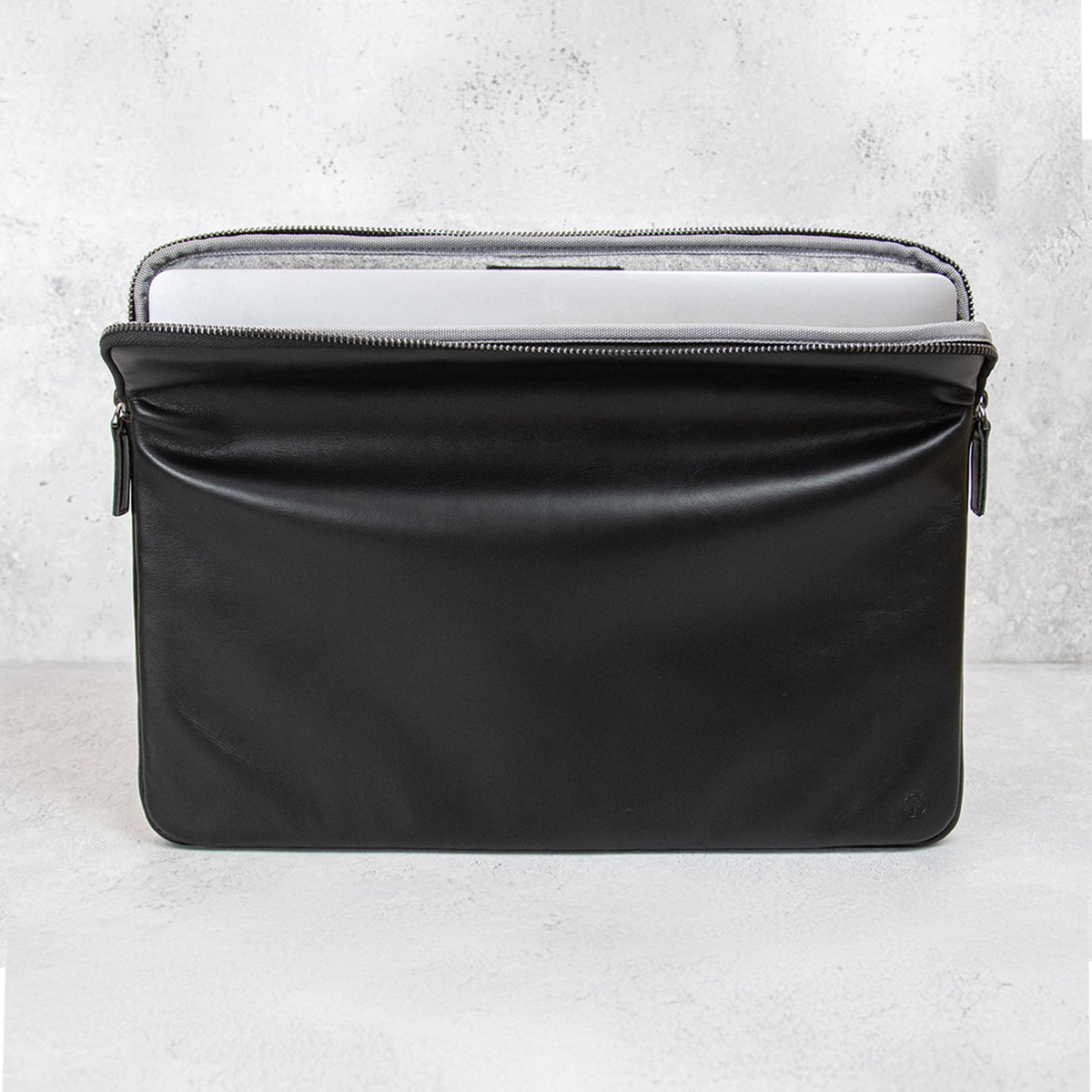 Casemade Real Leather Laptop Case/Zipped Folio Bag with Inner Pocket & Wool Lining Compatible with Apple MacBook, HP, Dell, Asus, Levovo (14 Inch - Black)
