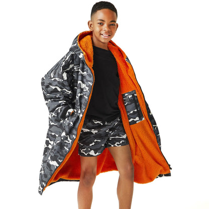 Regatta Kids Oversized Waterproof Changing Robe, Black camo, 9-13 Years