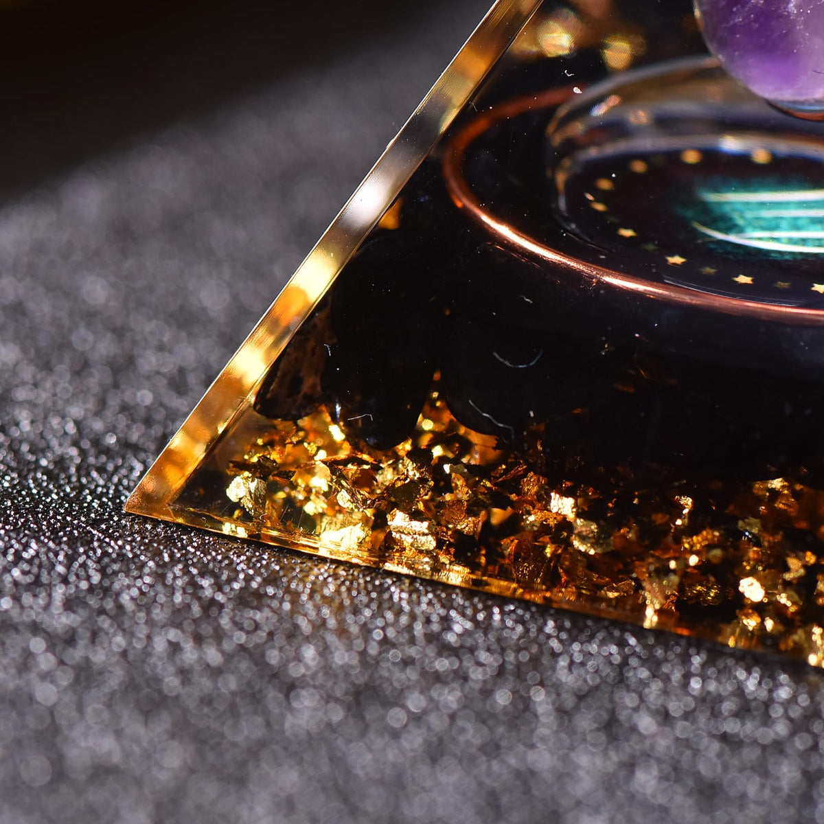 YOUNAIERZX Twelve Constellations Orgone Pyramid Natural Amethyst with Obsidian Healing Crystals for Protection Chakra Positive Energy Gift Home Decor (Virgo)