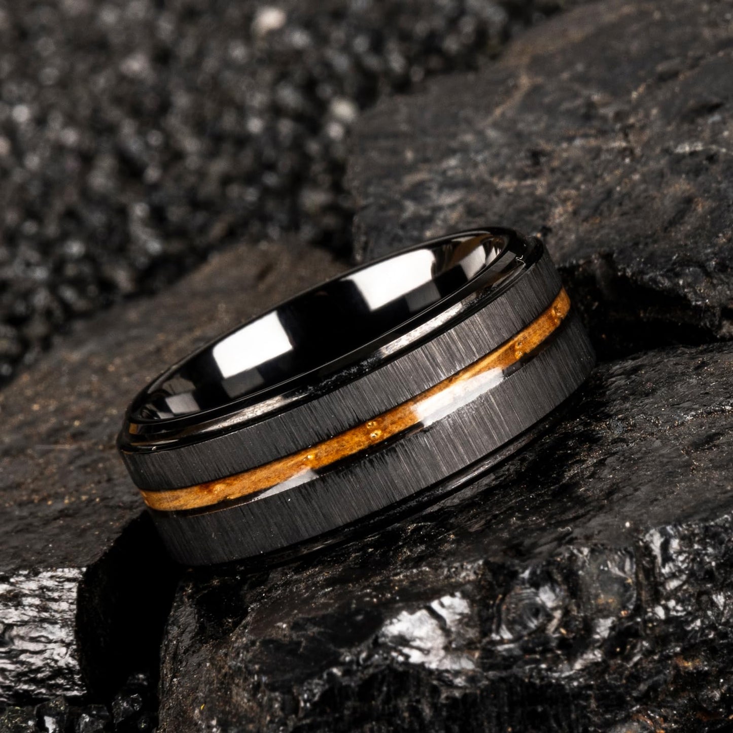 JEWPER 8mm Men Womens Wedding Band Tungsten Rings Black Fashion Promise Carbide Inlaid whiskey barrel wood Outer ring step edge sanding Matte Finish Edge Comfort Fit size(6)