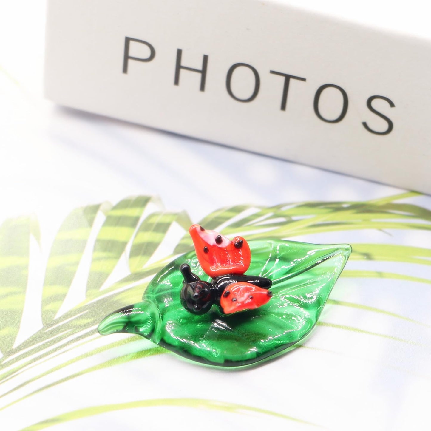 Crrezhai Mini Crystal Green Leaf Glass Animal Butterfly: Table Figurines Decor Crystal Room Ornament Sculpture Women Gift Collectible Figurines
