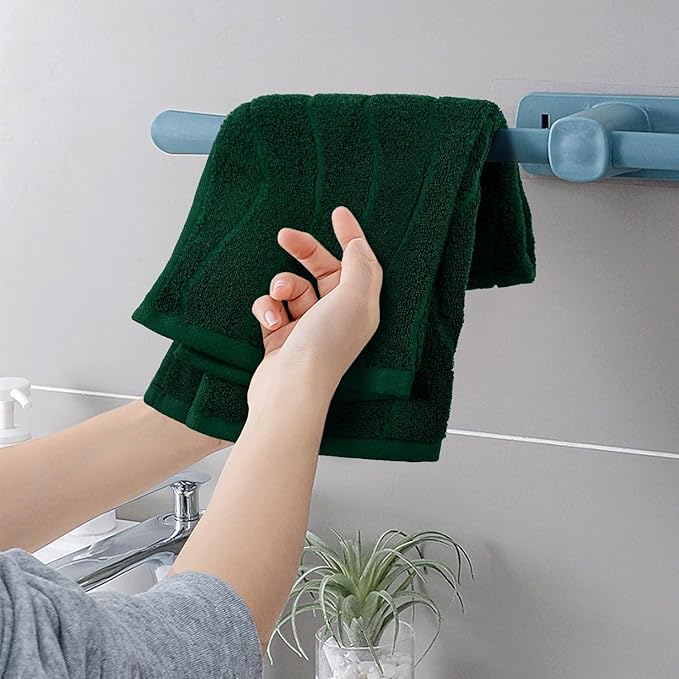 Jacquotha 2-Piece Hand Towels Set in Forest Green, Wavy Striped Jacquard Towels