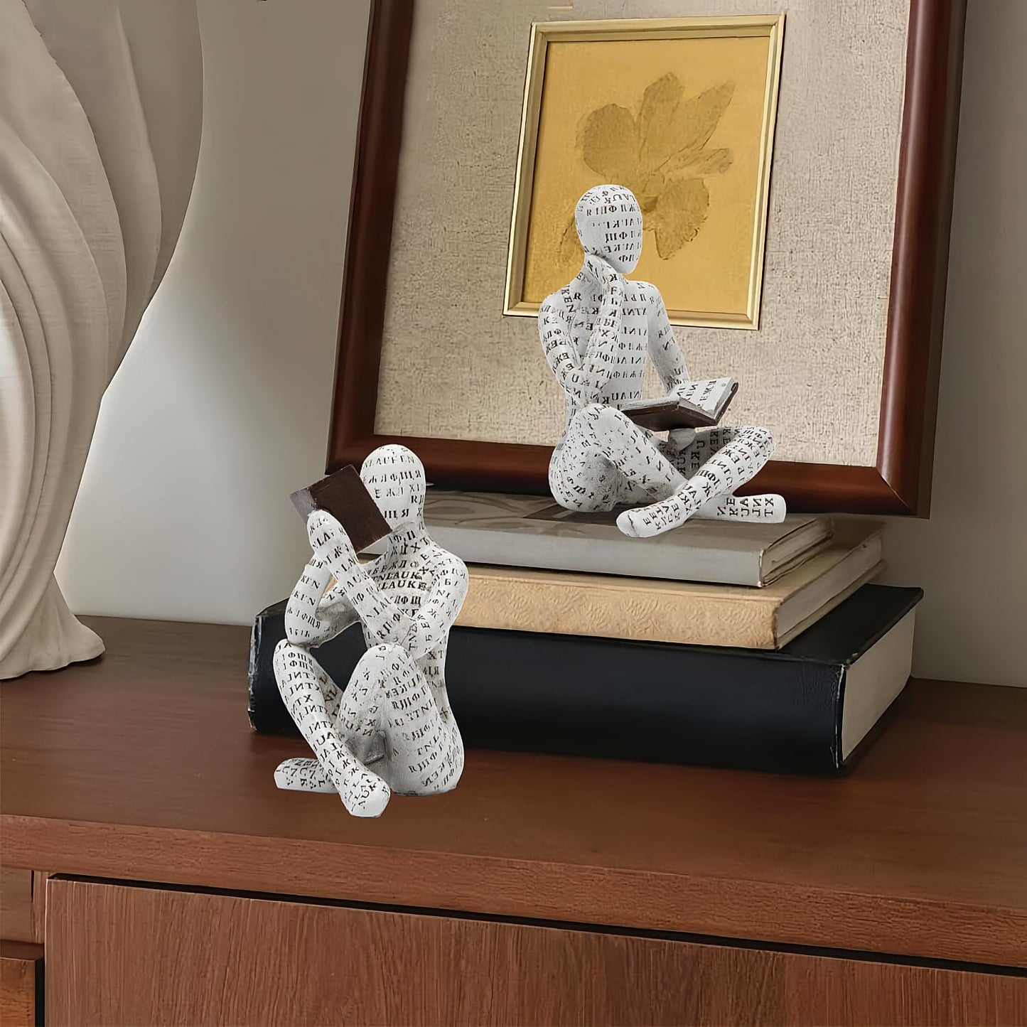 Brighomrom Bookshelf Decor Pulp Reading Thinker Sculpture, Abstract Art Statue Ornaments, Set of 2 Modern Aesthetic Figurine Home Decor Accents for Office Living Room Bedroom Shelf Coffee Table Desk