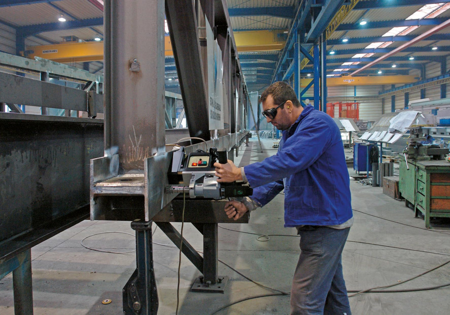 CS Unitec | EHB 32/2.2 R/RL | Reversible Hand-Held Drilling Machine/Drive Motor for Metal Surfaces. 16.3 Amp, 110V, 2 Speeds 60-140 & 200-470 RPM - Made in Germany