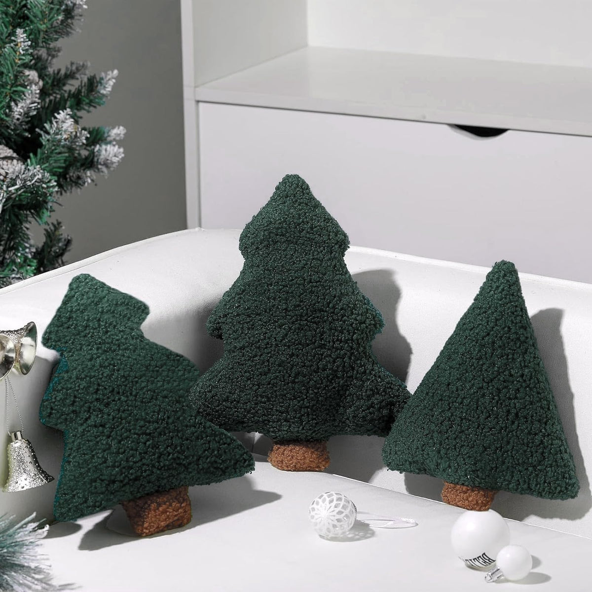 Oudain Christmas Throw Pillows Christmas Tree Pillows Set of 3, 11.81 Inch 9.84 Inch, Tree Shaped Cute Stuffed Pillow Xmas Plush Cushion Decorations for Home Sofa Couch Bedroom Living Room