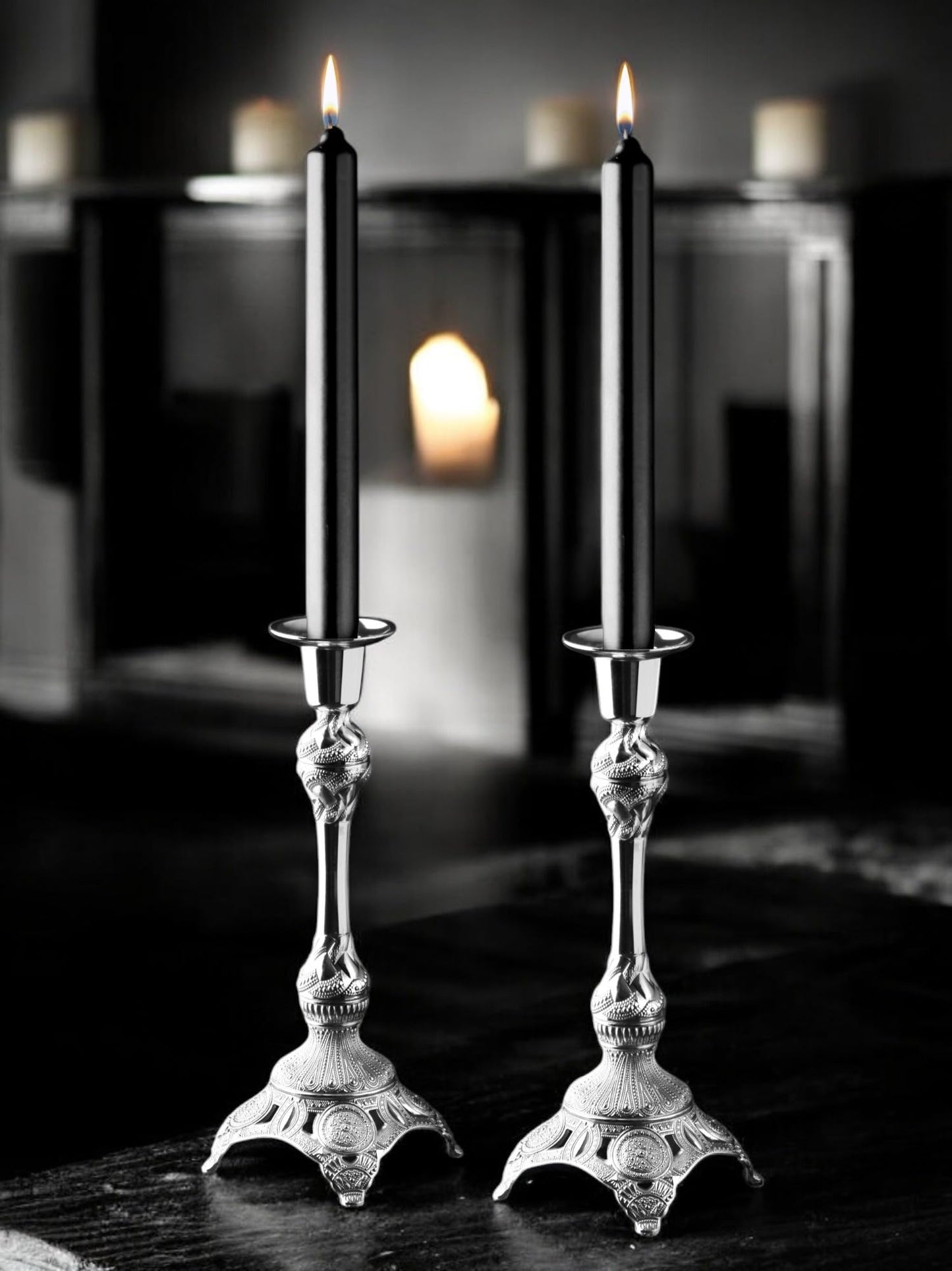 Alisveristime 2-Piece Candle Holder Set - Medium Size Decorative Zamac Candlesticks for Elegant Home Decor (Gold & Silver) (Silver)