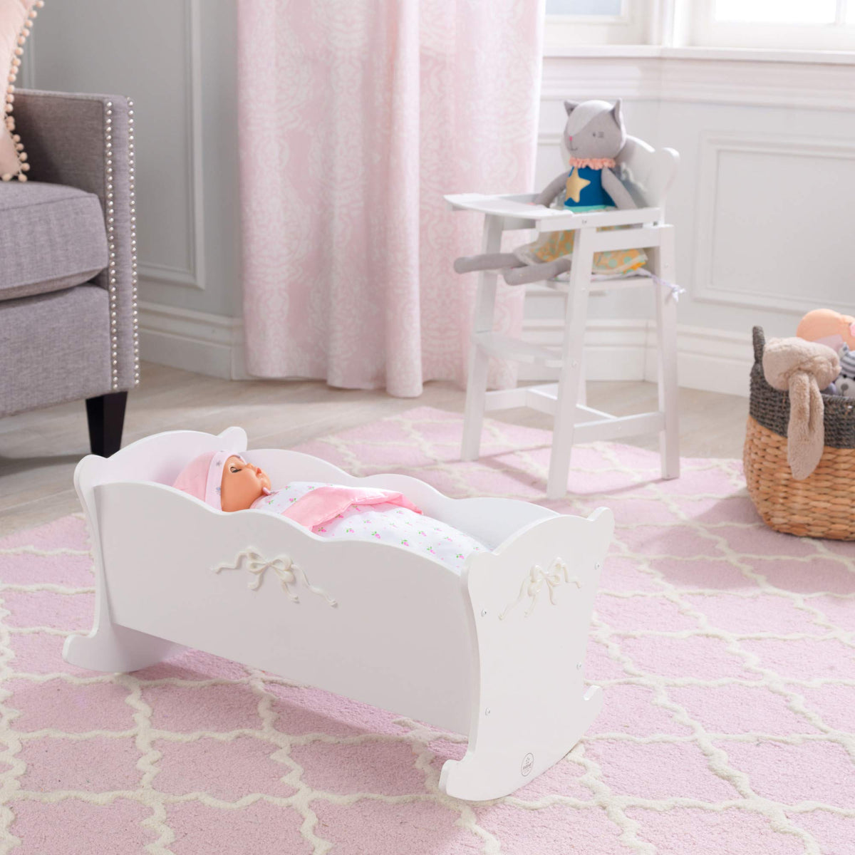 KidKraft Tiffany Bow Scalloped-Edge Wooden Lil Doll Rocking Cradle with Comforter, Pad and Pillow - White, Gift for Ages 3+
