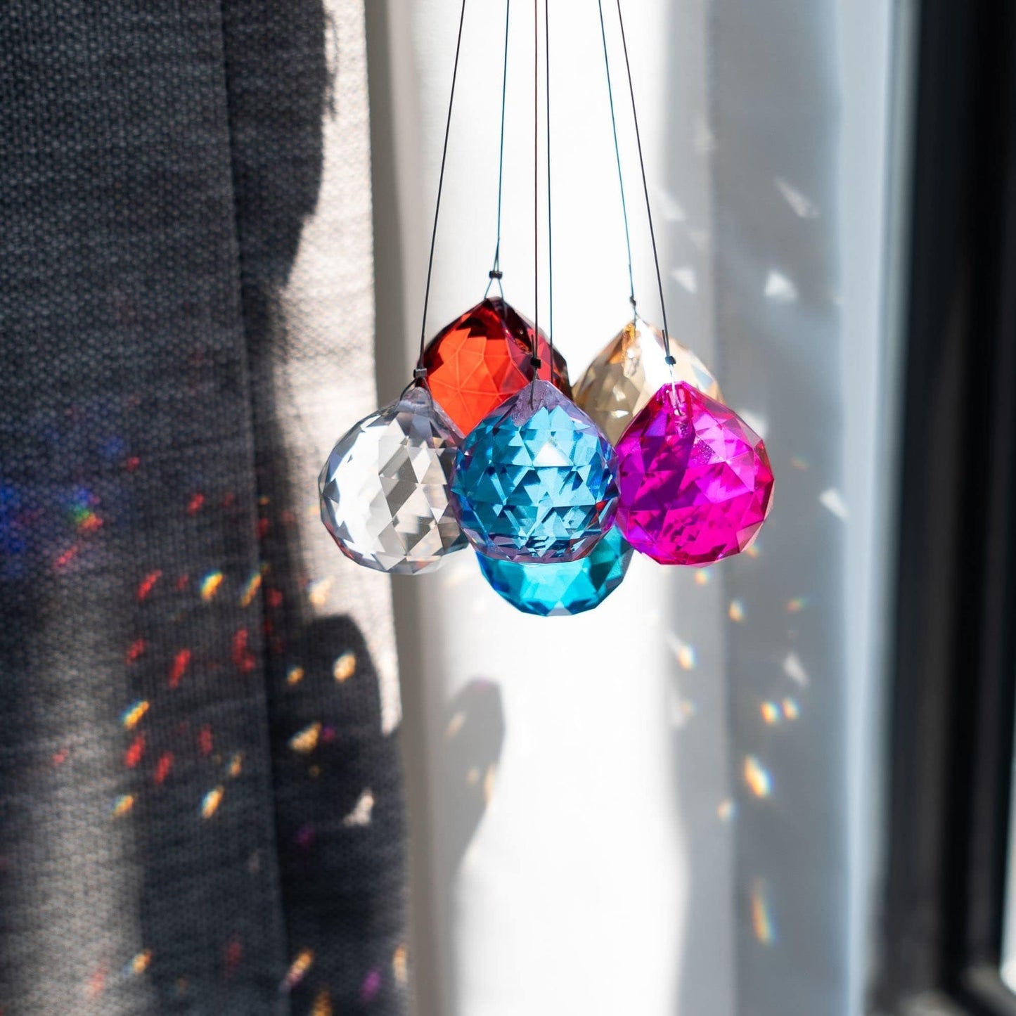 HDCRYSTALGIFTS 15pcs Crystal Ball Prism 30mm Handmade Feng Shui Faceted Sun Catchers Rainbow Maker Suncatchers for Window Hanging,Glass Ball Ornaments for Christmas Tree (Multi-Color)