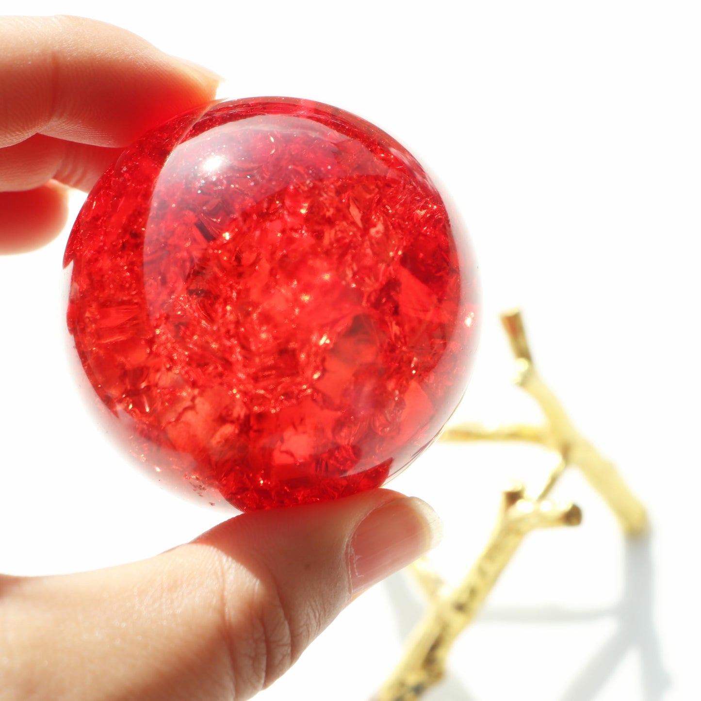 50mm Crystal Ice Cracked Balls with Metal Branches Base Paperweight K9 Glass Decorative Ball Decor for Home Table Room Office Wedding Ornaments (Red)