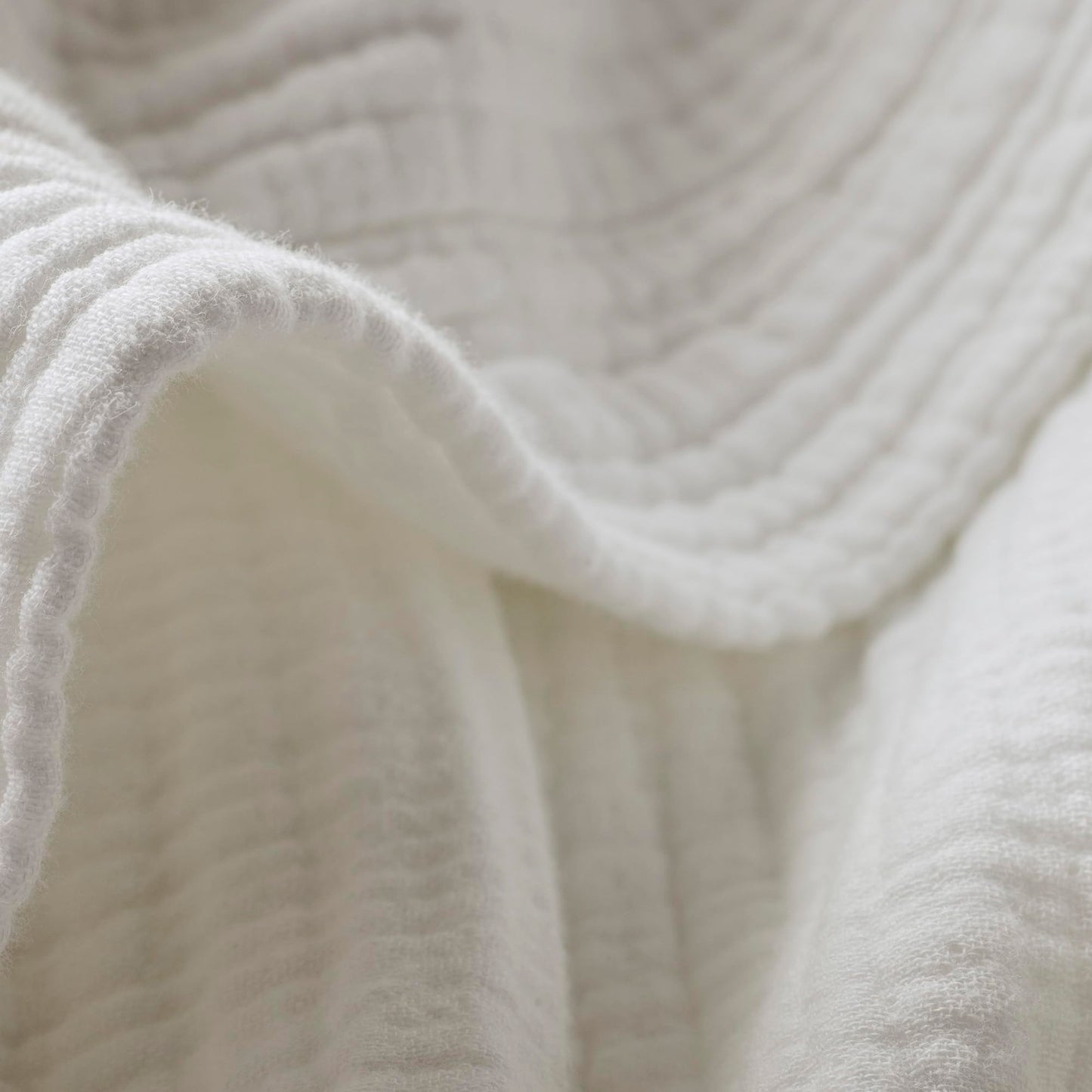 BOLL & BRANCH Dream Throw Blanket - One Size, White - Luxury 100% Organic Cotton - Soft, Lightweight and Breathable - Cloud-Like Touch - 50x70 Inches