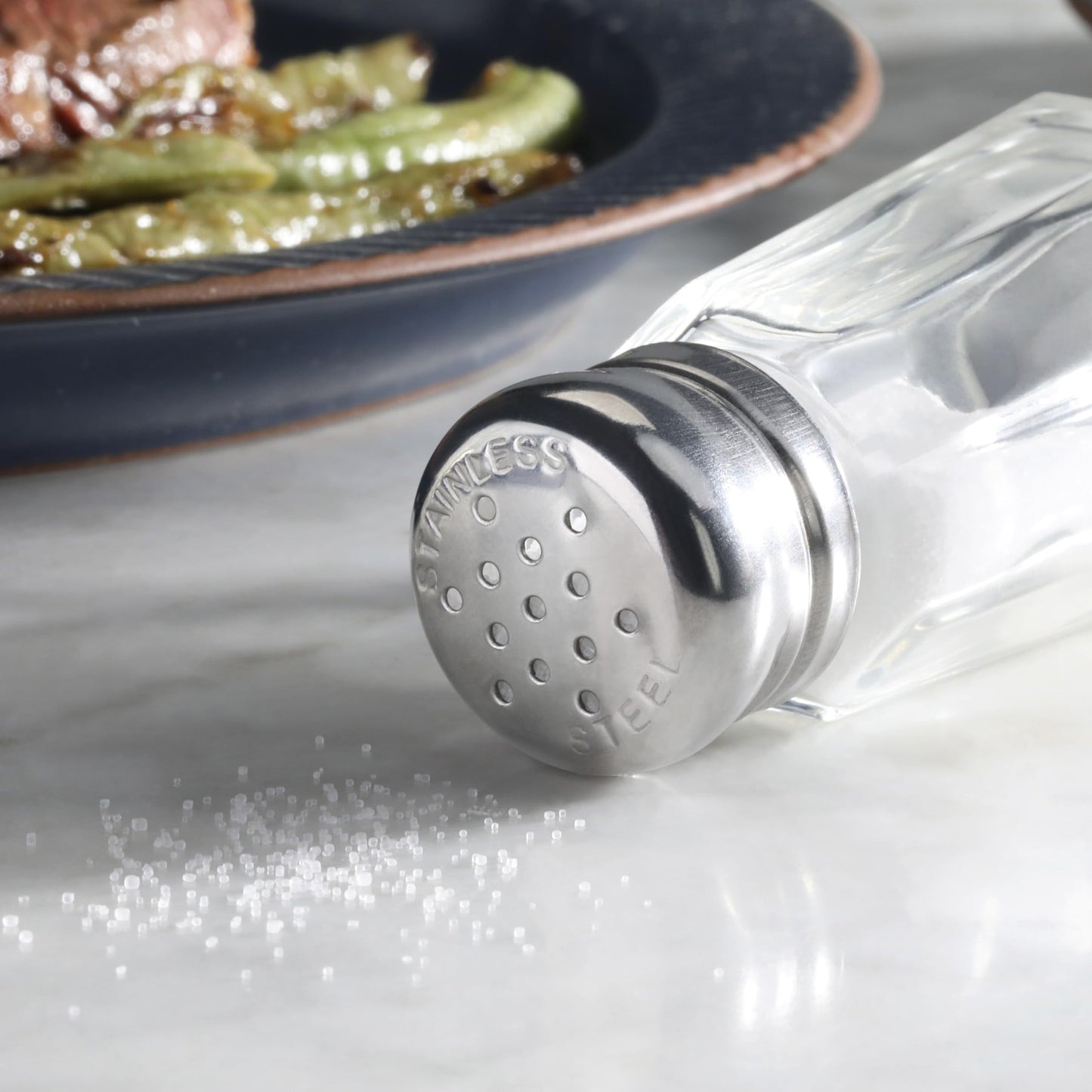 New Star Foodservice 22285 Paneled Salt and Pepper Shaker Mushroom Top, 1-Ounce, Set of 24