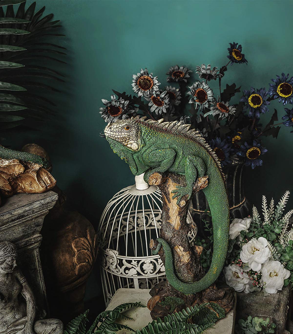 SHTWX 14 Inch Lizard Statue Resin Sculpture Decor Figurines for Home Decor Accents, Living Room Bedroom Office Decoration - Animal Sculptures Collection for Lizard Lovers