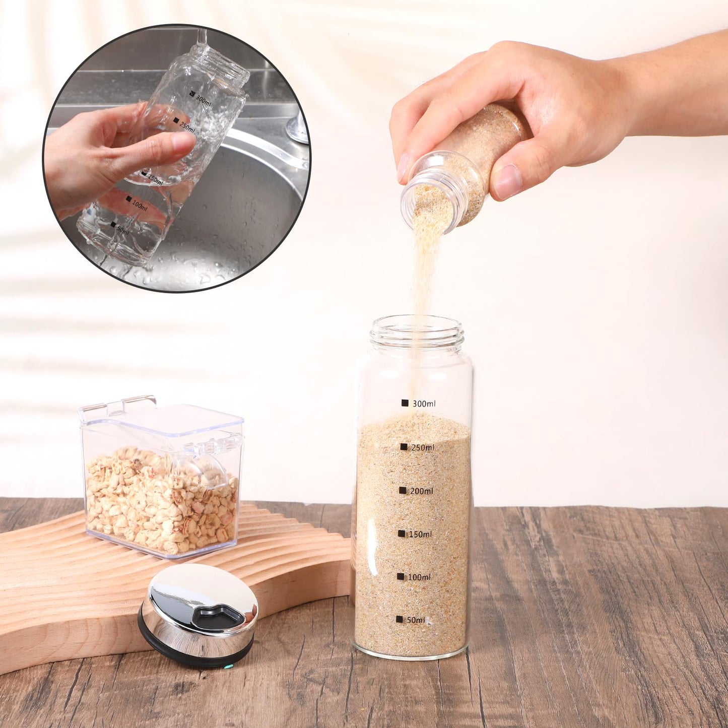 Wanmu 4Pcs Salt Pepper Shakers with Adjustable Outlet Holes, 10 oz Clear Glass Shaker Bottles, Salt Shakers for Kitchen, Spice Seasoning Cans for Kitchen Decor Home Restaurant BBQ Camping