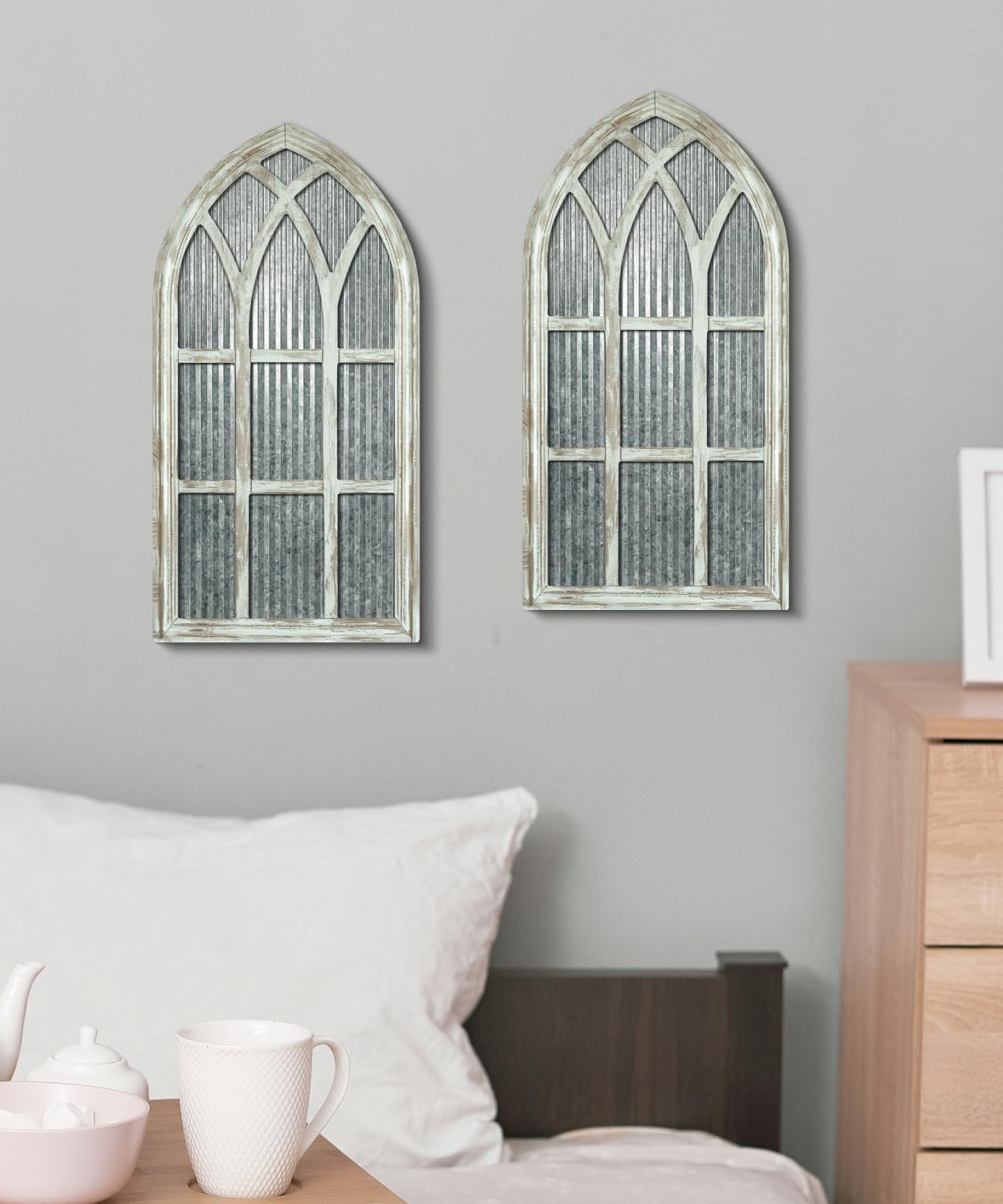 Putuo Decor Weathered White Gothic Arch Window Wall Decor, Rustic Cathedral Frame for Farmhouse Living Room Hallway