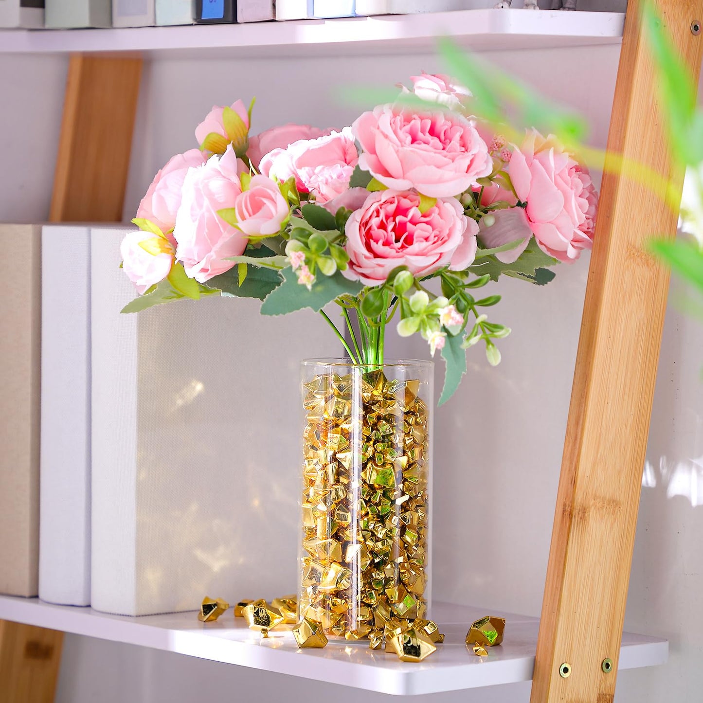 Syhood 570 Pcs 5 Sizes Gold Fake Gems Plastic Gold Rocks Jewels Acrylic Gems Crystals Fake Ice Crushed Rocks Vase Fillers Table Scatters Birthday Decoration Wedding Display
