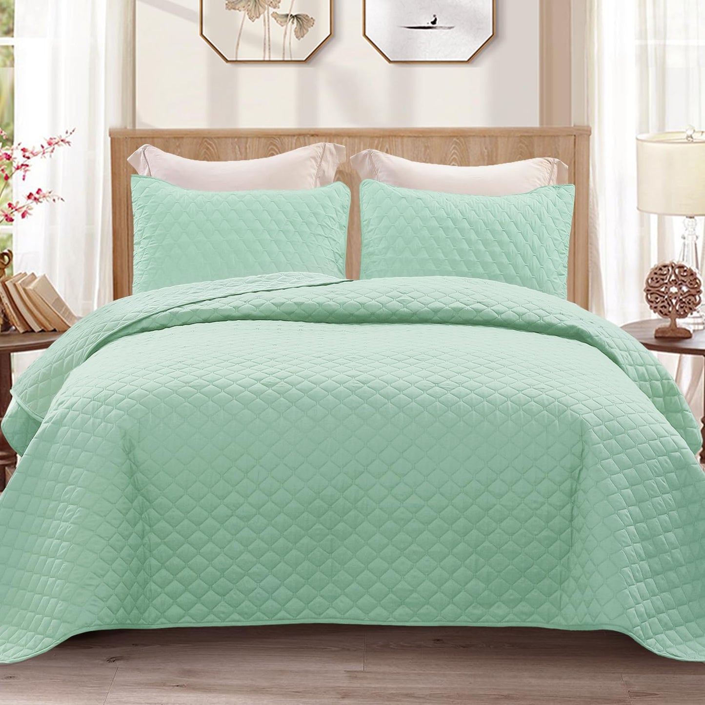 Exclusivo Mezcla Reversible King Size Quilt Bedding Set with Pillow Shams, Lightweight Quilts King Size, Soft Bedspreads Bed Coverlets for All Seasons - (Light Green, 104"x96")