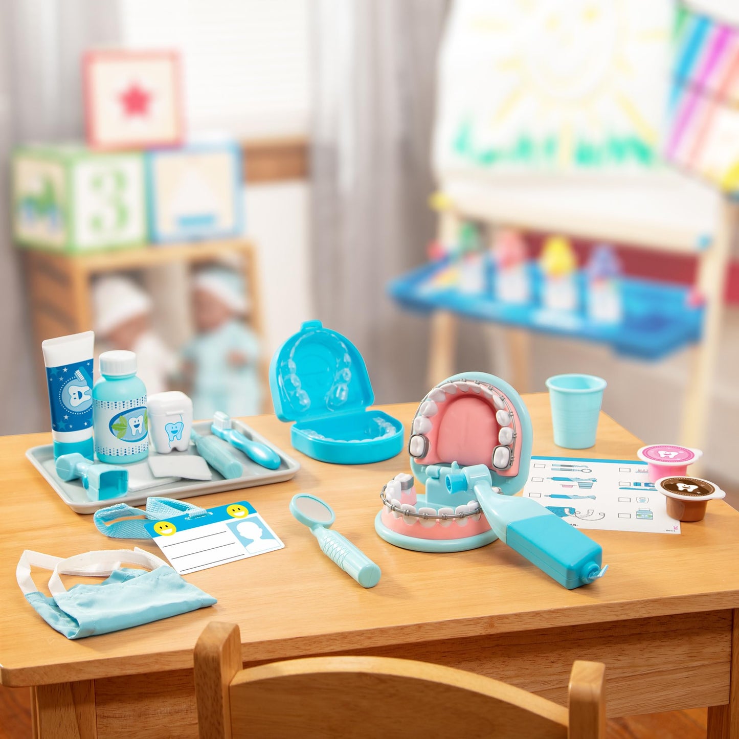 Melissa & Doug Smile Dentist Kit for Kids Role Play Toys for 3+ Year Old Girls, Educational Toys for 3 Year Old Boys, Montessori Toys Age 3