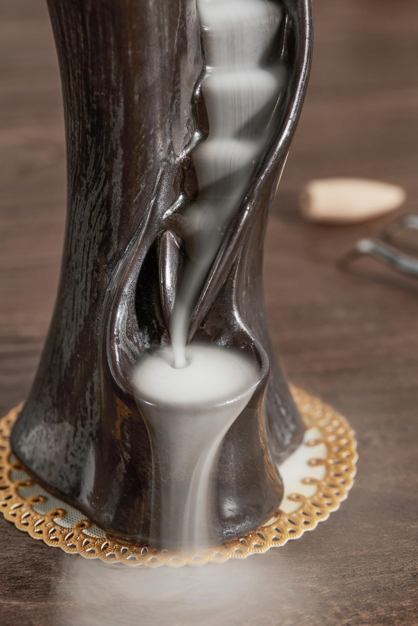 LAMDAWN Unique Cloud Stairs Ceramic Waterfall Incense Holder, Paired with a Pack of Backflow Incense Cones. (Metallic)