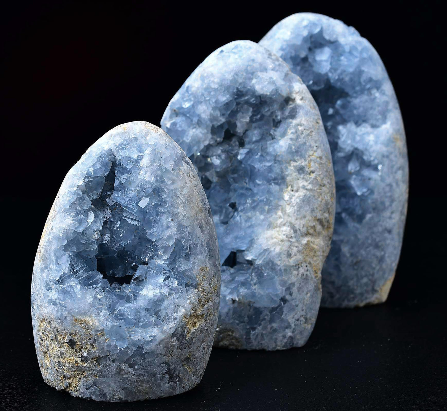 FZBHRO Large Blue Celestite Cluster Geode Healing Crystal Stone Collection Mineral Specimen Home Office Decor Meditation Gifts 1.7-2.2 Pound