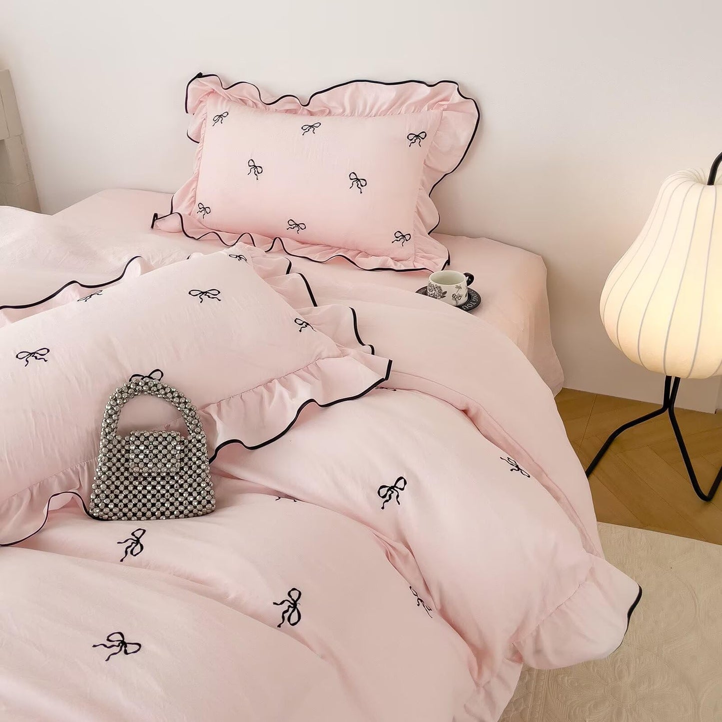 AMZTOP Cute Pink Duvet Cover Set Queen Size 3 Pcs with Bow,1 Duvet Cover with 2 Pillowcases,Washed Coquette Queen Bedding Set for Teen Girls,Zipper Ruffles Quilt Covers 90"×90"