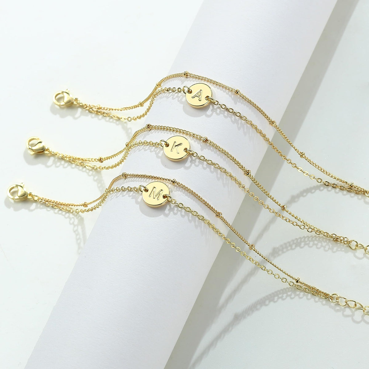 MONOZO Gold Initial Bracelets for Women Jewelry Gifts Trendy - Dainty Disc Monogram Letter A Gold Initial Bracelets Personalized Letter Bracelet Mothers Day Birthday Jewelry Gifts for Women Mom