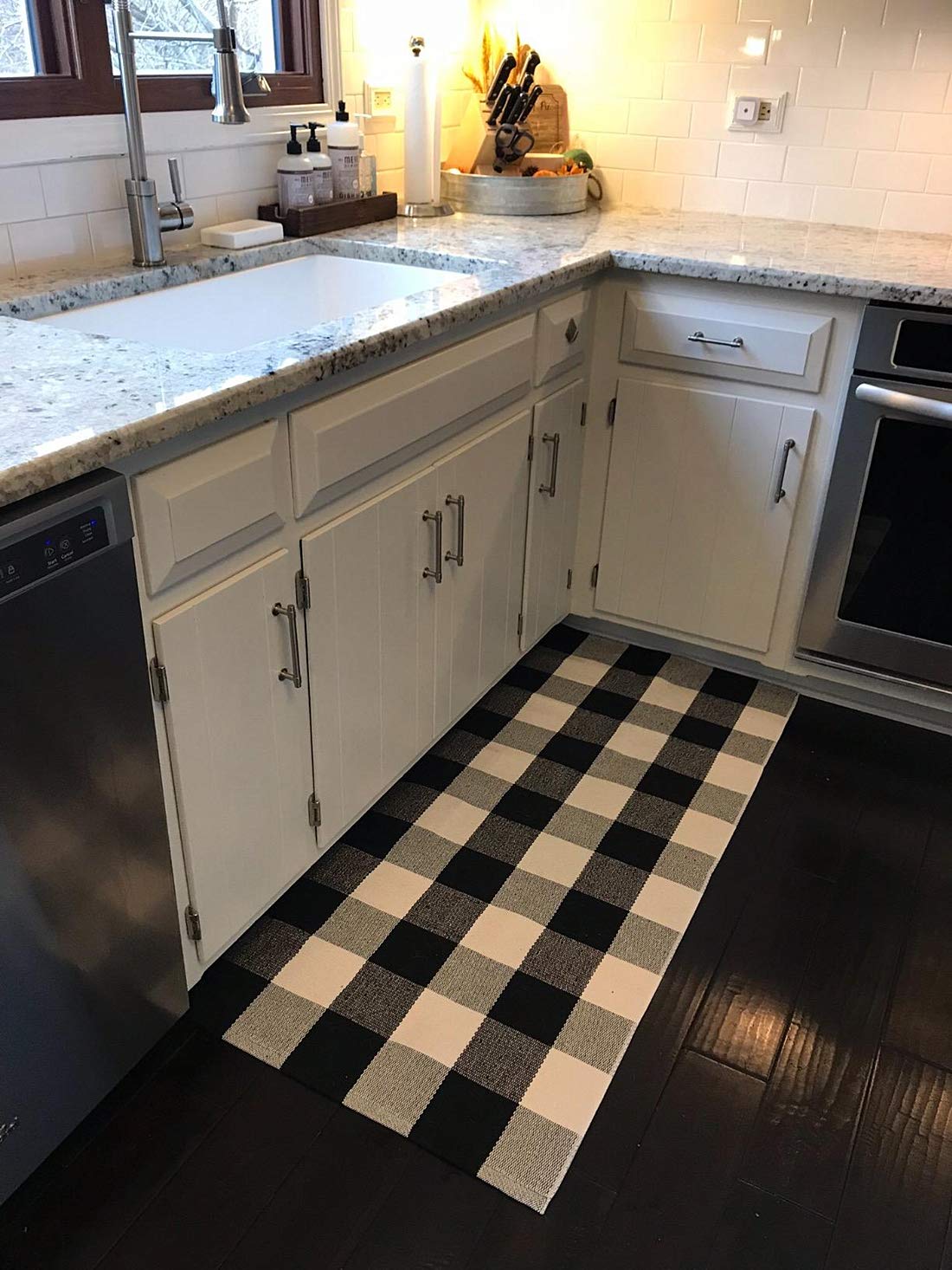 LEVINIS Buffalo Plaid Outdoor Rug - Retro Farmhouse Tartan Checkered Door Mat Black and White Hand-Woven Washable Floor Rugs for Kitchen/Bathroom/Entry Way/Laundry Room, 24'' x 51''